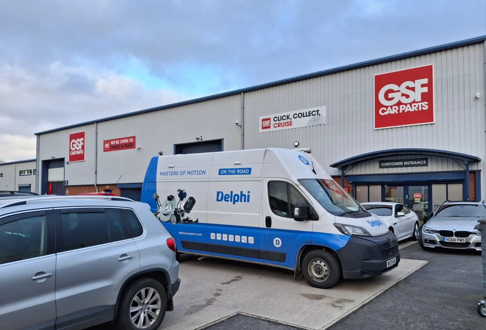 Delphi’s new Tech Van brings product knowledge and support direct to workshops