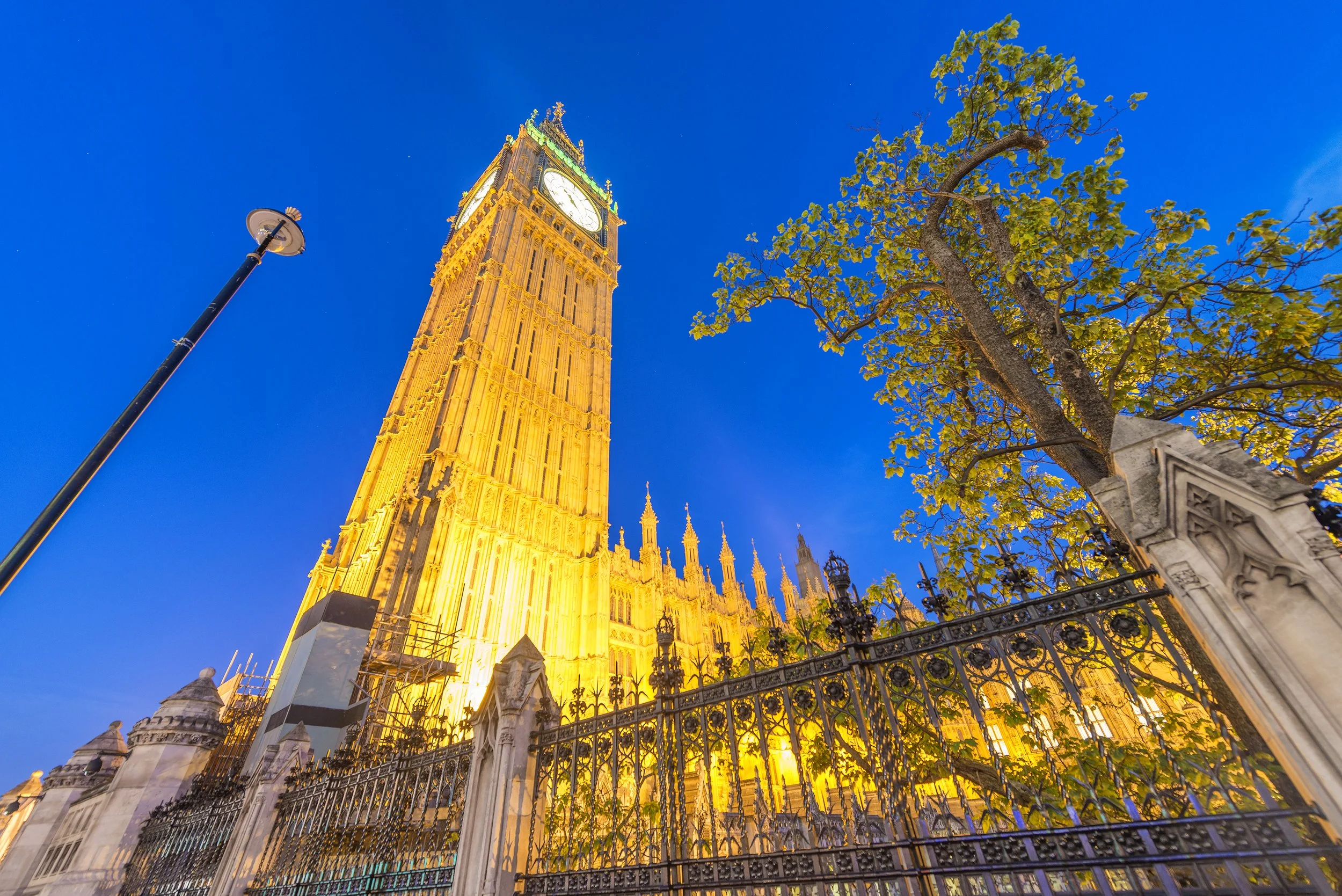 Starmer resigns