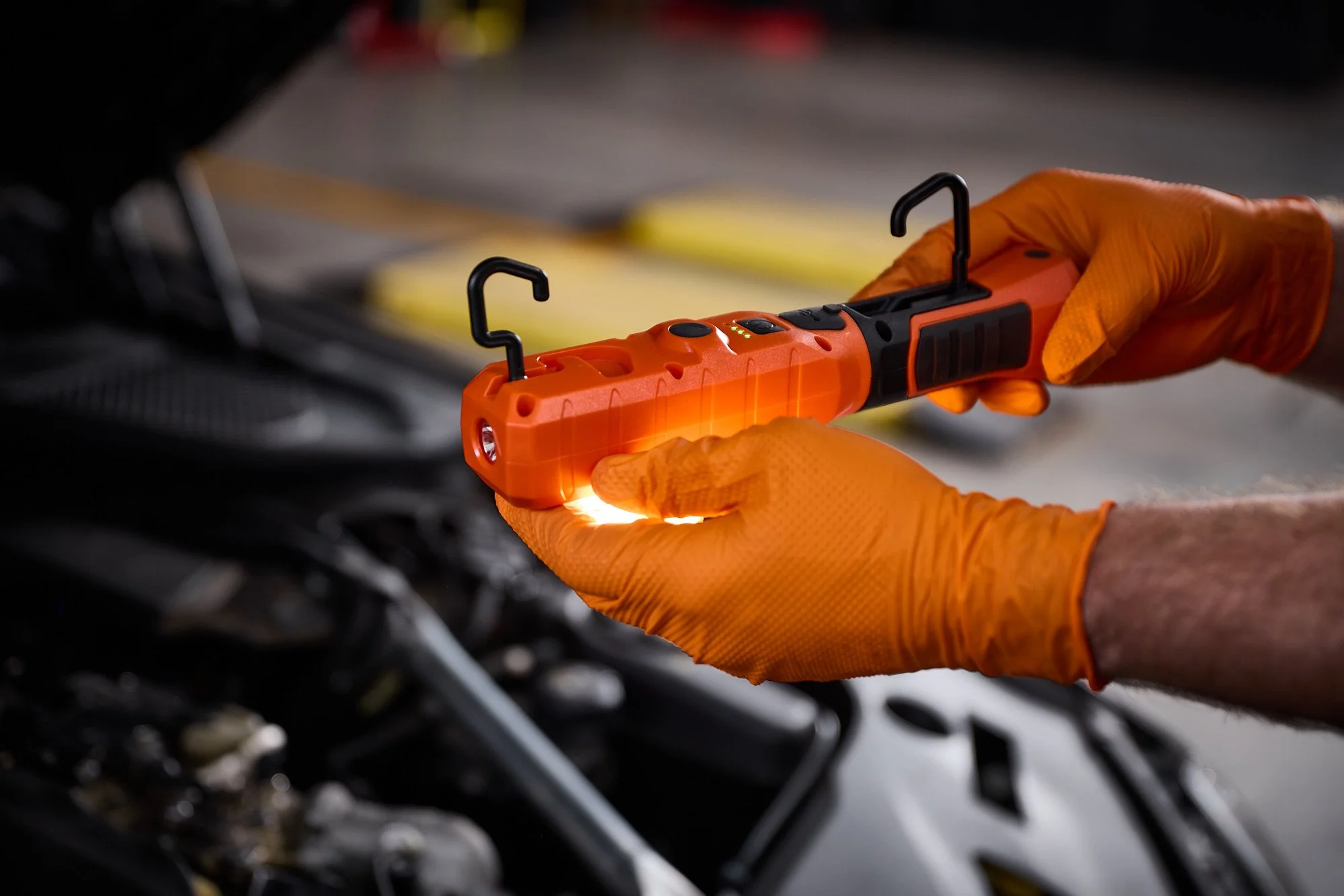 OSRAM develops its inspection light range to introduce the OSRAM PIVOT