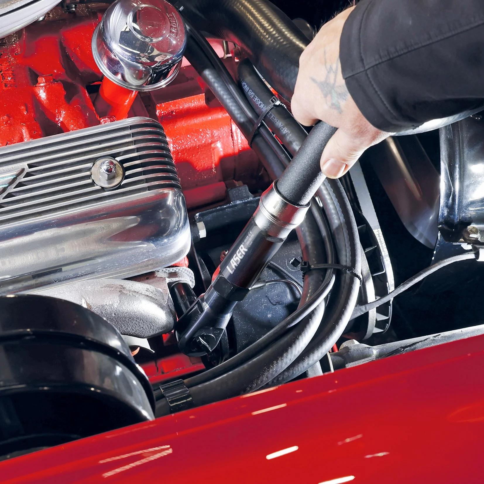 Extend your reach with the Laser Tools telescopic air ratchet