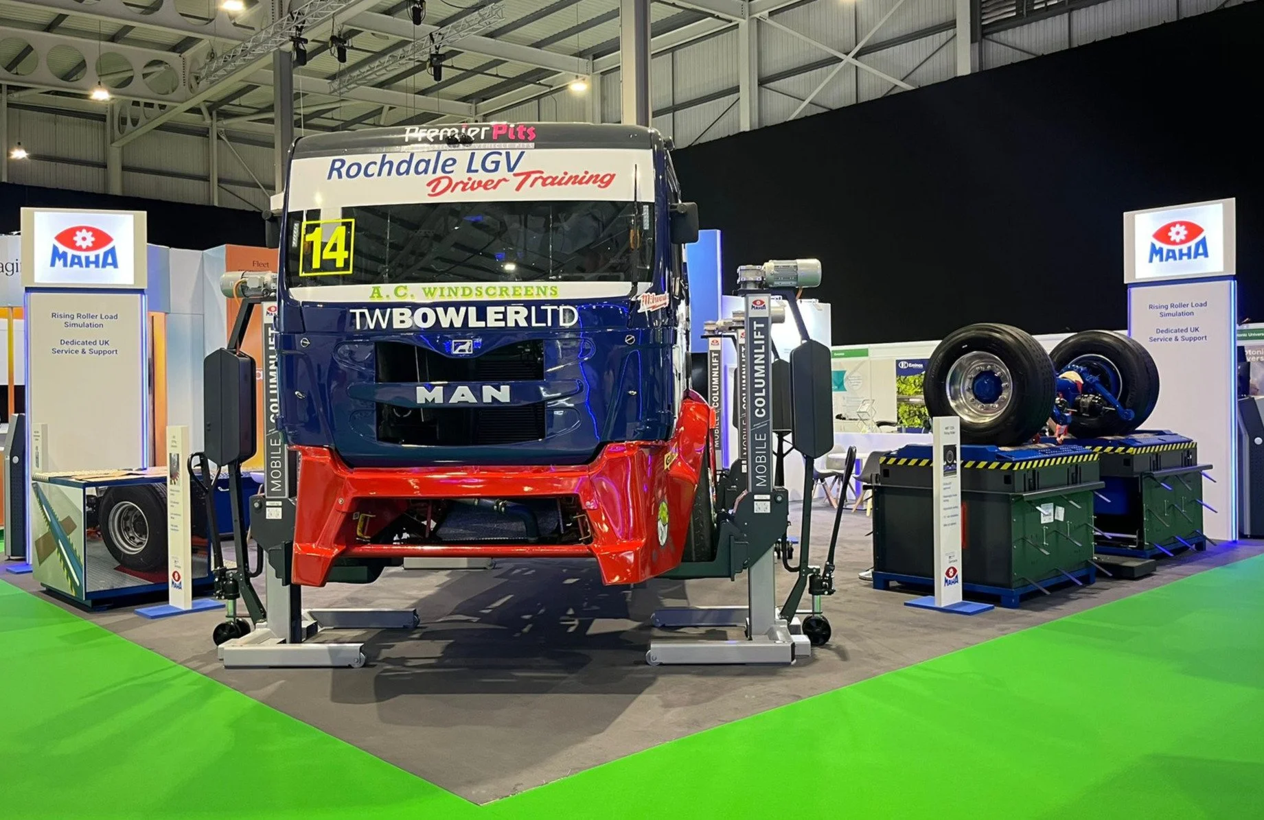 MAHA’s team of professionals were able to demonstrate in situ how the straps of a rising roller brake tester should be positioned