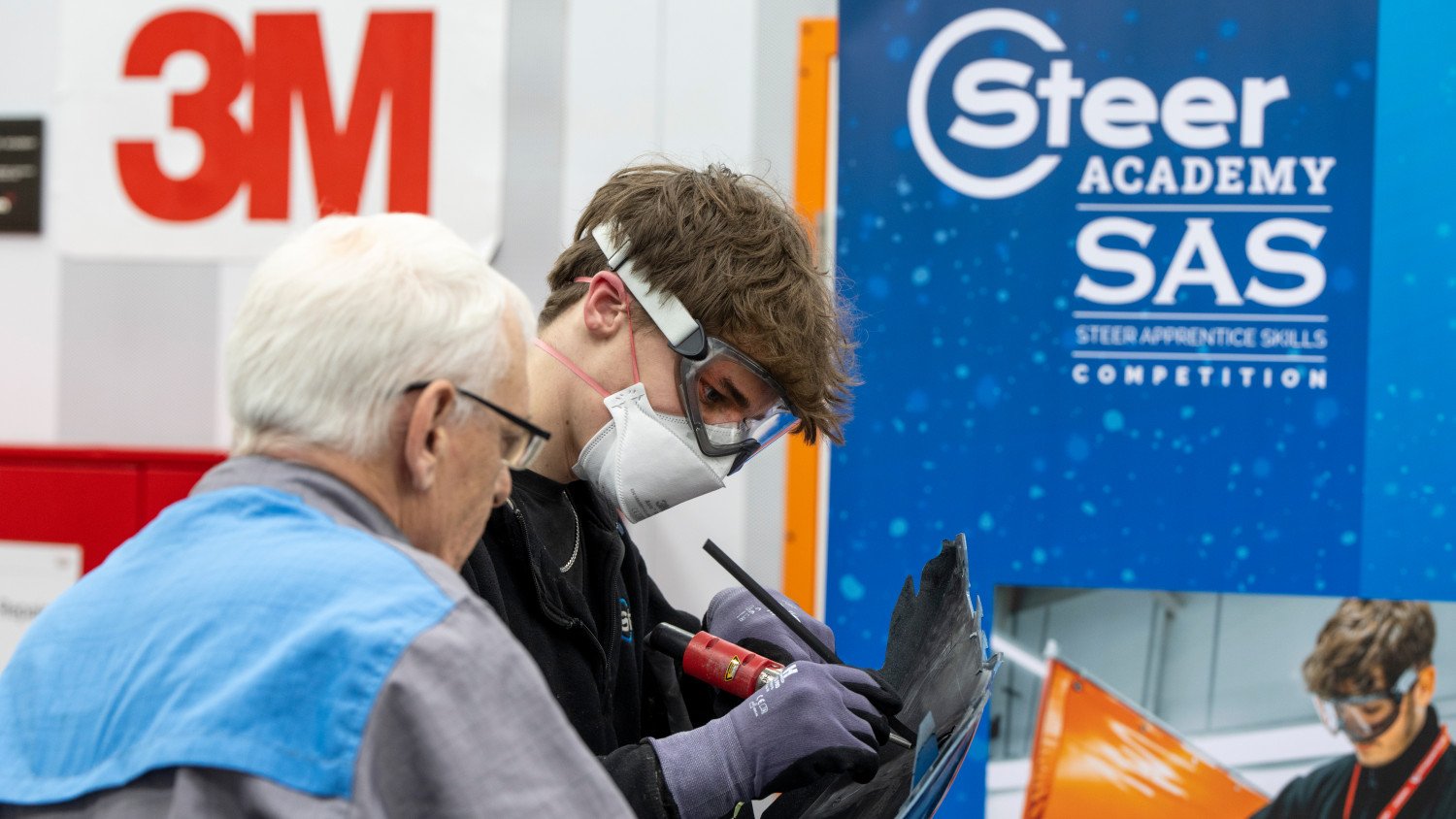 Thatcham Research recently welcomed 20 of the UK’s most talented automotive apprentices to its state‑of‑the‑art Automotive Academy