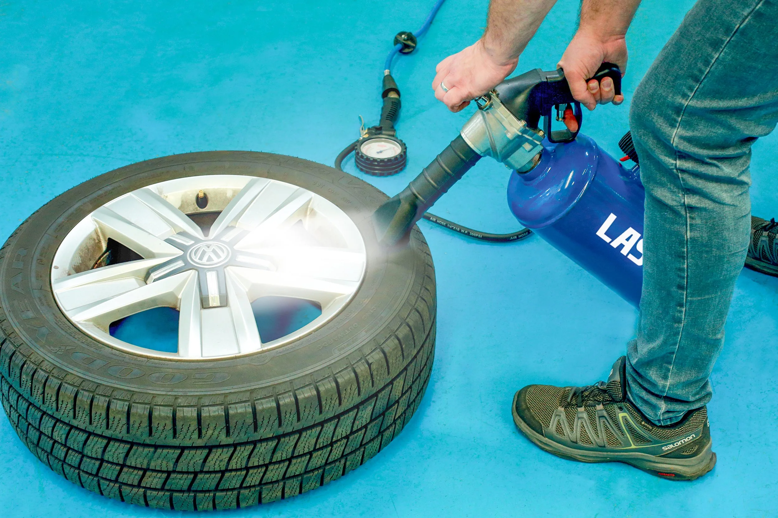 Fitting tyres — particularly larger commercial or 4x4 tyres — can be frustrating when the tyre bead will not seat against the rim