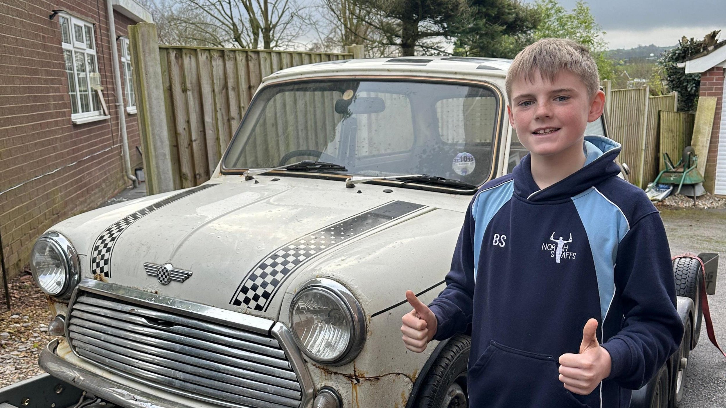 The UK Garage & Bodyshop Event has announced that a remarkable father-and-son team behind a viral Mini restoration project will be appearing
