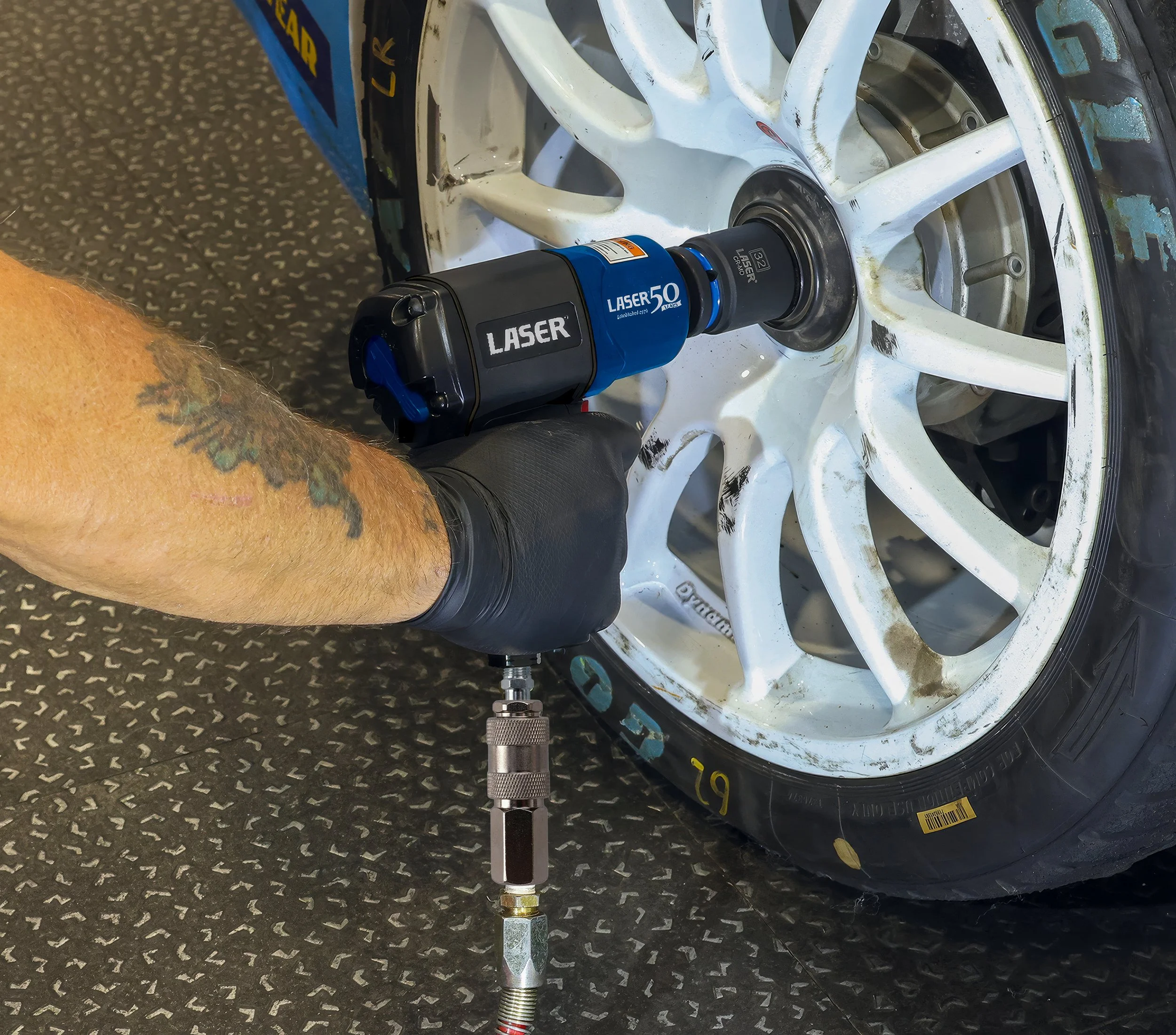 Even the most powerful pneumatic tool can struggle to deliver its full performance if the compressed-air supply is restricted