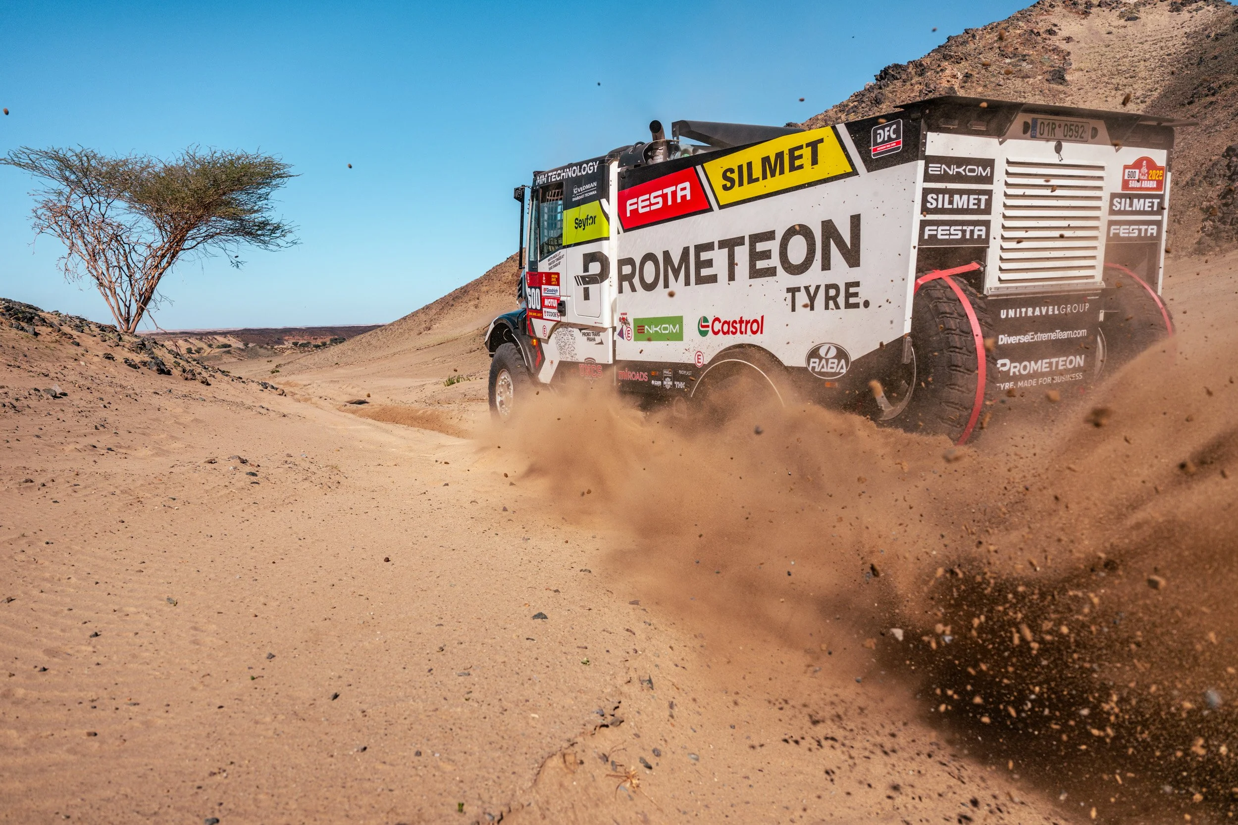 Rally raid team will use Castrol engine oils, transmission fluids, greases and other products