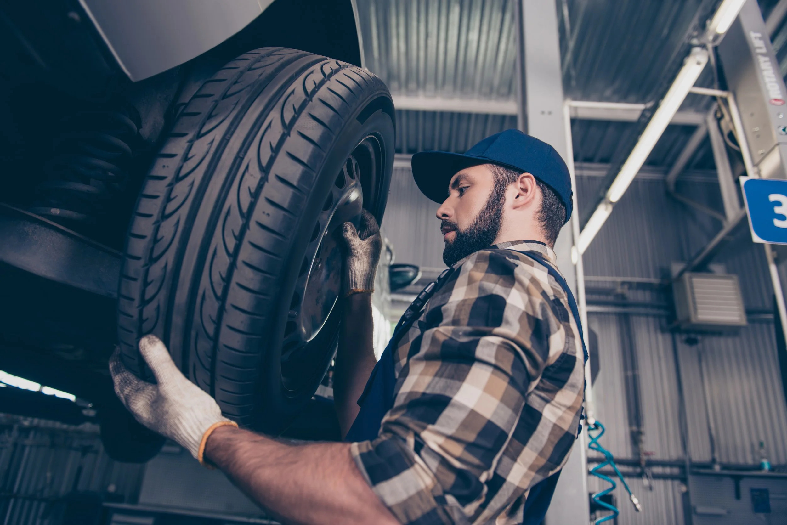 TechMan is urging drivers and workshops alike to take tyre safety more seriously
