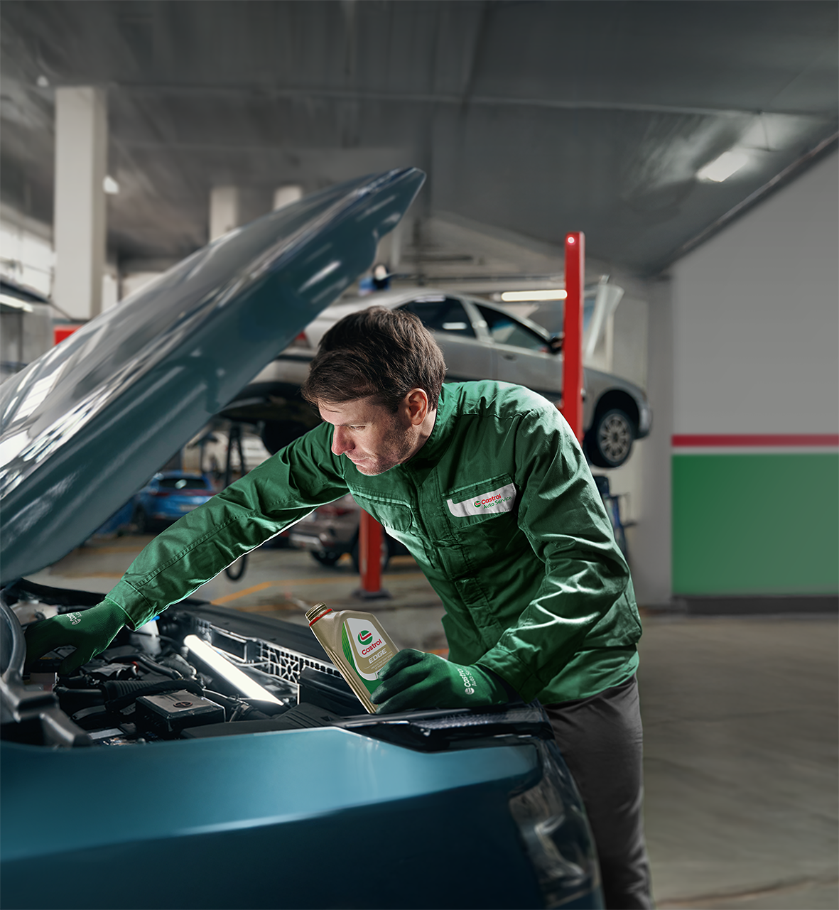 Castrol and The Race Group, have launched two new recruitment and skills development initiatives in partnership with the Institute of the Motor Industry (IMI