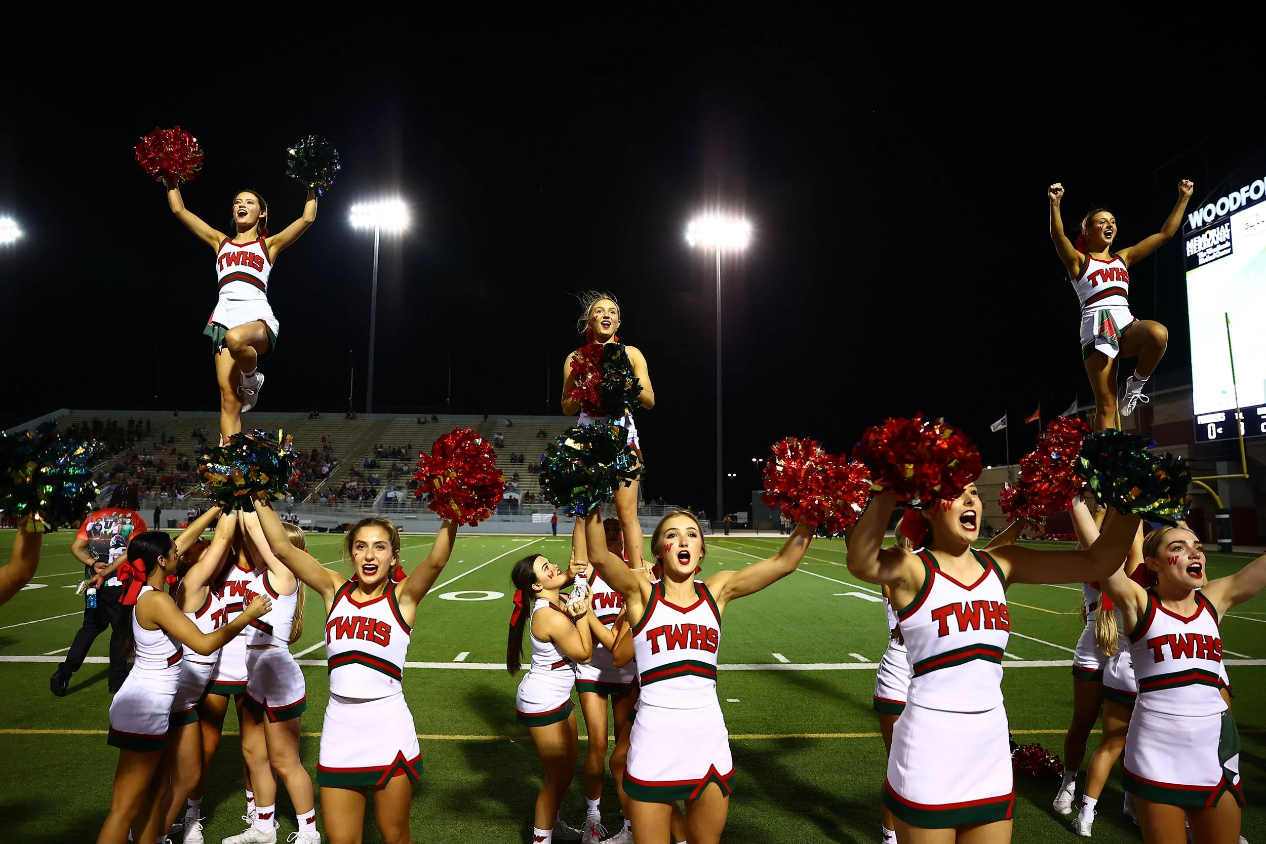 2022-10-21_TWHS_Cheer-190.jpg