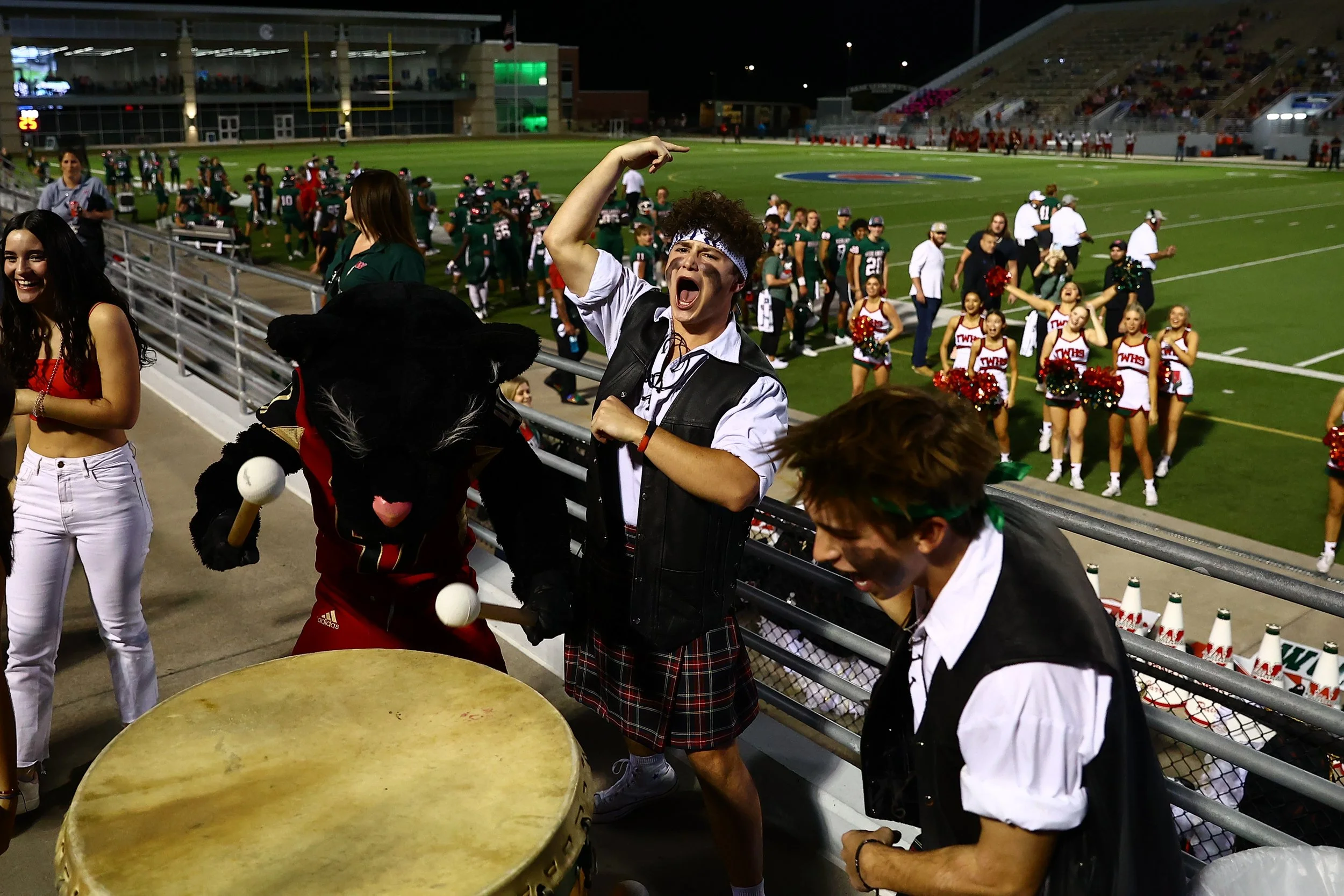 2022-10-21_TWHS_Cheer-287.jpg