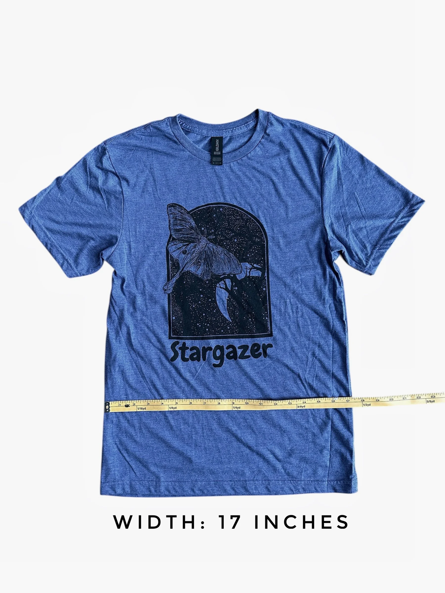 T-shirt width 17 inches