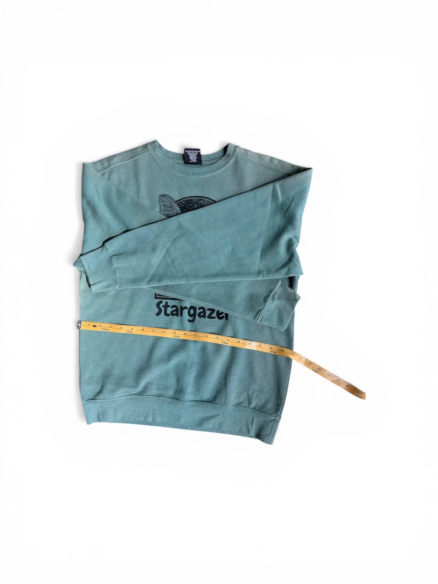 Sweatshirt width 20 inches