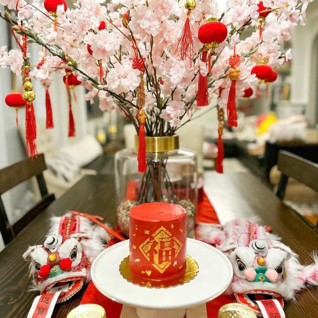 A huge THANK YOU to everyone who ordered a Lunar New Year cake! I was blown away by the response! Fifty cakes definitely pushed the limits of my one-woman operation but it was worth it - we raised $1340 for @aapi.montclair !

It&rsquo;s been so fun t