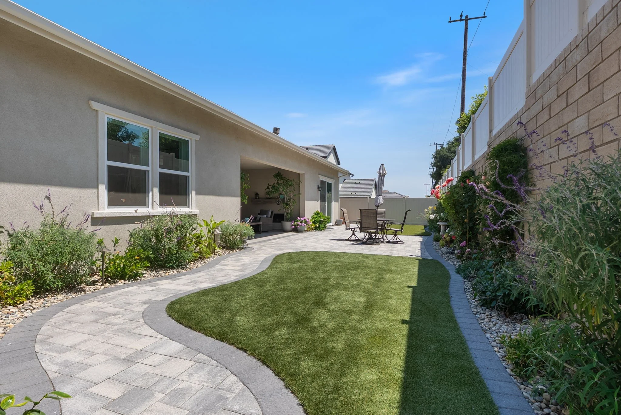 32-web-or-mls-107 Upland Rd33.jpg