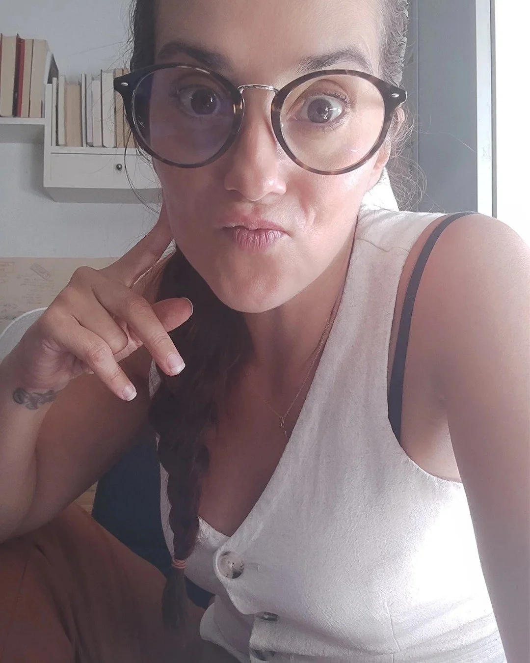Cuando atraves&eacute; mi primer gran cambio me sent&iacute;a en una monta&ntilde;a rusa:
miedo al fracaso, ilusi&oacute;n por lo nuevo, dudas que no me dejaban dormir.

Un d&iacute;a entend&iacute; que no ten&iacute;a que silenciar esas emociones&he
