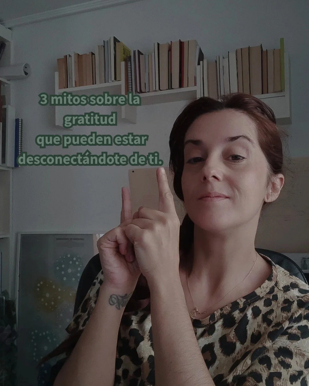 Creemos que agradecer es sonre&iacute;r siempre,
pero la gratitud verdadera no exige,
acompa&ntilde;a.
No tapa el dolor, lo ilumina.

Este carrusel es una invitaci&oacute;n a practicar la gratitud
desde la honestidad, no desde la obligaci&oacute;n.

