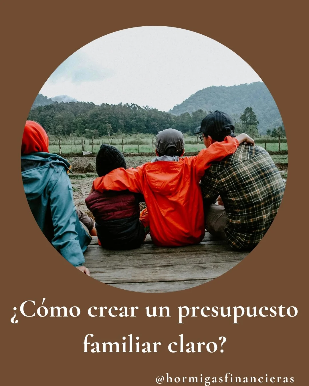 Hola Hormigas!!. Un presupuesto familiar no es un sistema de control, es una herramienta de claridad.

Cuando toda la familia entiende qu&eacute; entra, qu&eacute; se necesita y qu&eacute; se quiere construir, las decisiones econ&oacute;micas se vuel