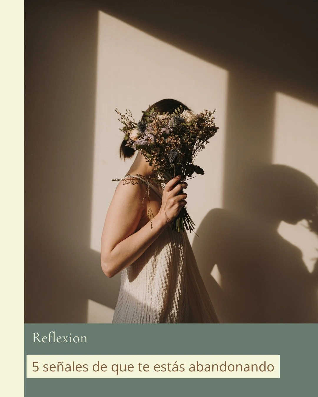 No siempre nos abandonamos de forma evidente.

A veces ocurre as&iacute;:

en peque&ntilde;as renuncias diarias,
en exigencias normalizadas,
en silencios que nadie ve.

Y desde fuera&hellip; incluso parece que todo va bien.

Pero seguir funcionando n