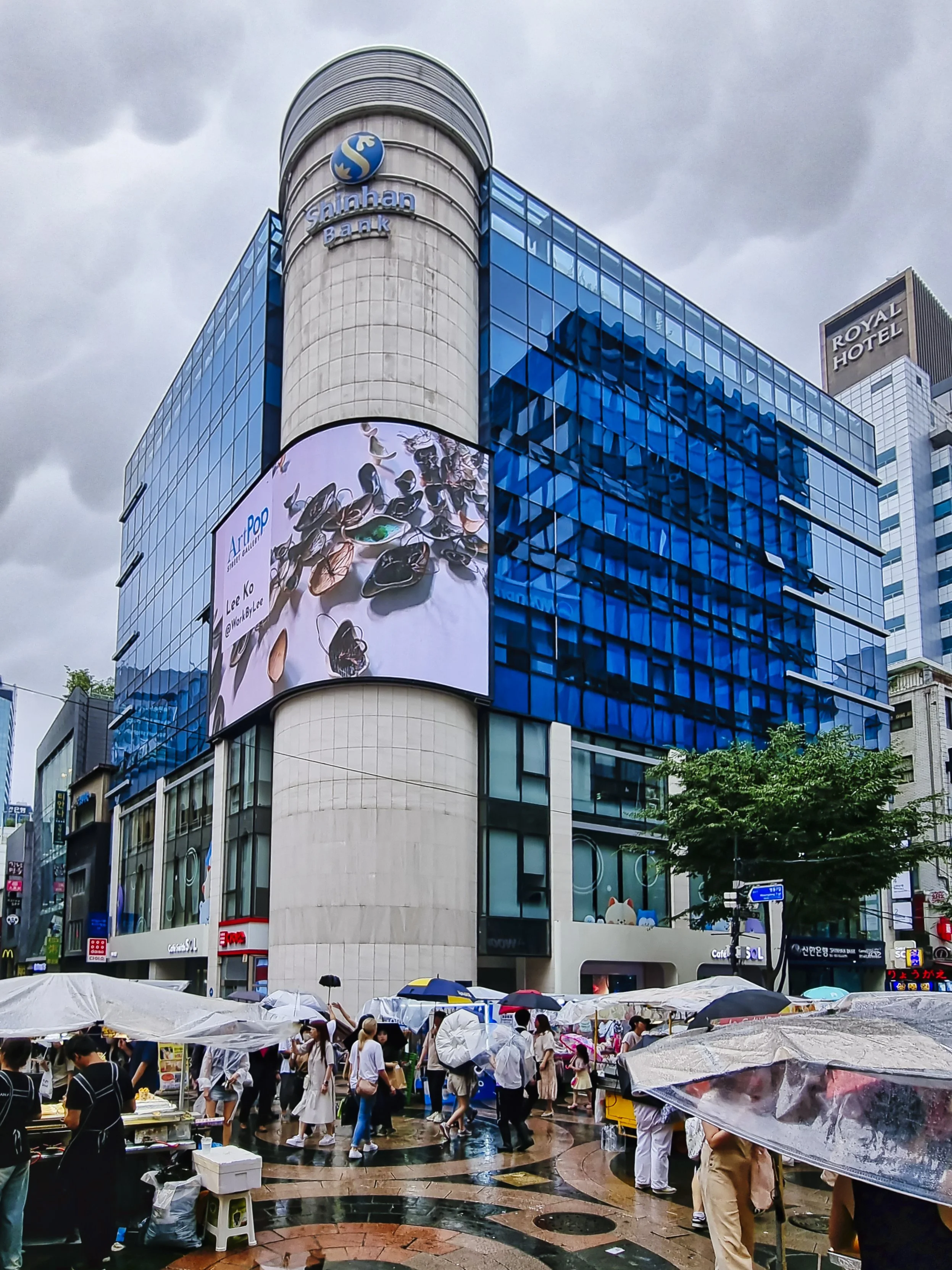 ArtPop Street Gallery Cities Program Lee Ko Seoul Korea Digital Display (2).jpeg