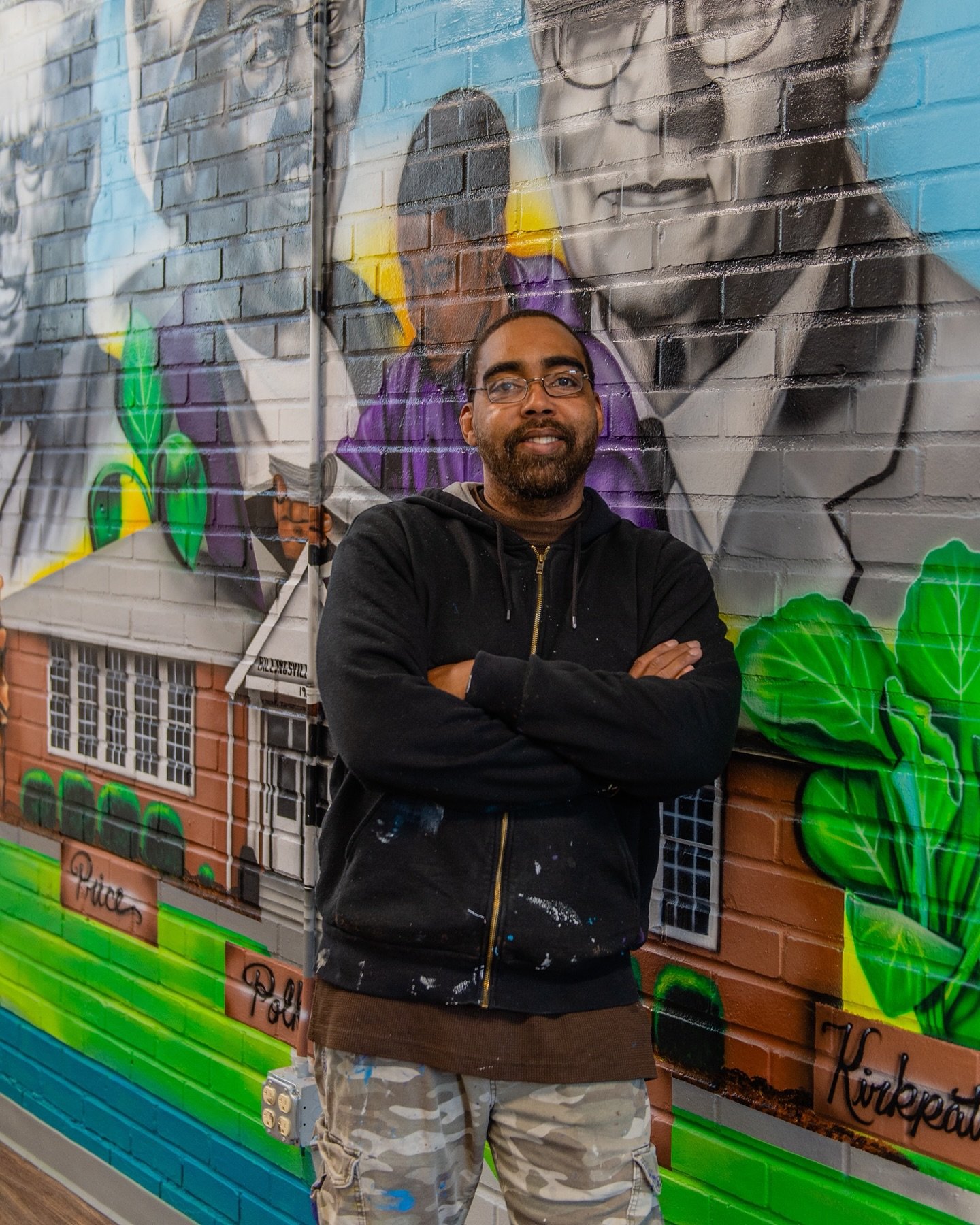 At the heart of this mural is Billingsville Elementary School, built in 1927 for African-American students in Charlotte&rsquo;s Grier Heights neighborhood. Now listed on the National Register of Historic Places, the building represents strength, lega