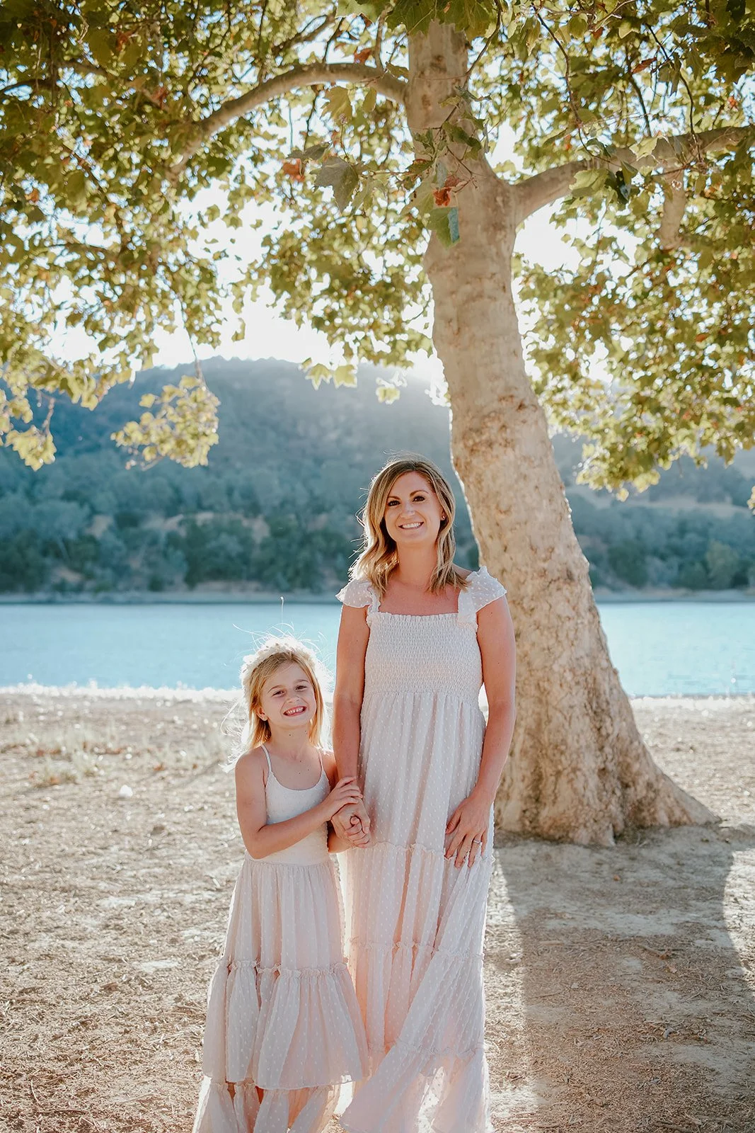 Livermore Del Valle lake session family portraits.jpg
