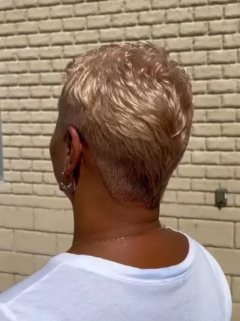 Go ahead and save this as your inspiration😘

#thecutlife #thechoppedmobb #explorepage #nothingbutpixies #hypehair #trendingreels #perfectpixie #shorthaircut #fromedensalon #blondehair
#pixiecut #highlights #pixie #blondepixie
#trending #pixiecut717 