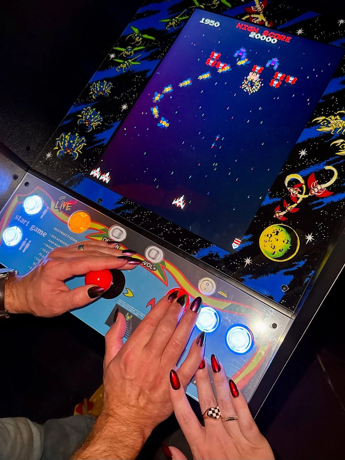 Who&rsquo;s gonna help us set some high scores? 👾🕹️💫

We&rsquo;re ready to press play on your next high-scoring look, but you have to tell us, which game is it going to be?

#gamer #arcadegames #nostalgia #pressonnails #nailstyle #chromenails #gam