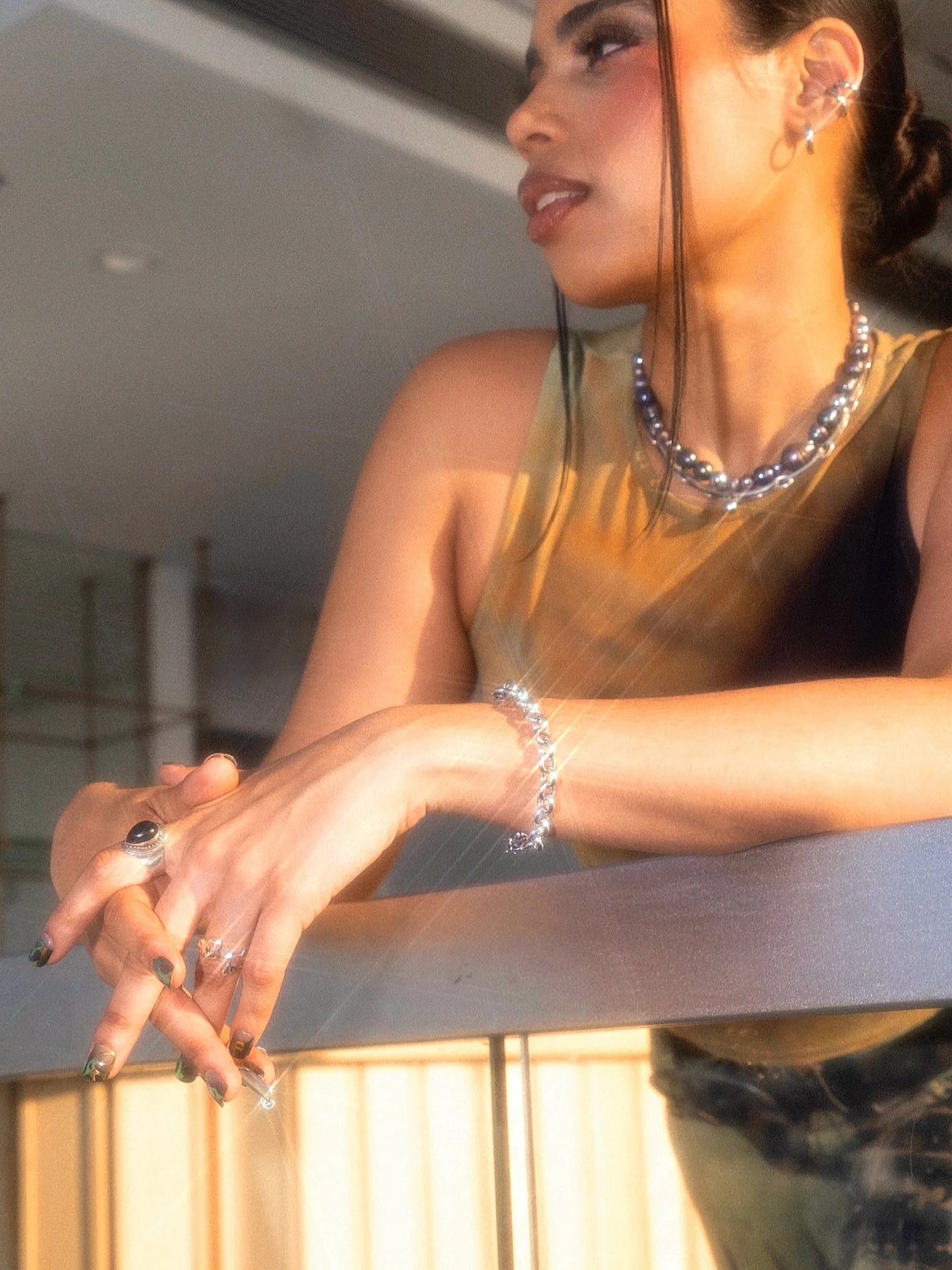 There&rsquo;s bad gifts and then there&rsquo;s gifts for baddies. Know the difference ✌️ #dontbemessy

💿 Production Credits
Creative Director &amp; Founder - @paigewilhog
Creative Producer - @friskymariska | @soundslikelueck
Photographer - @nafisahs