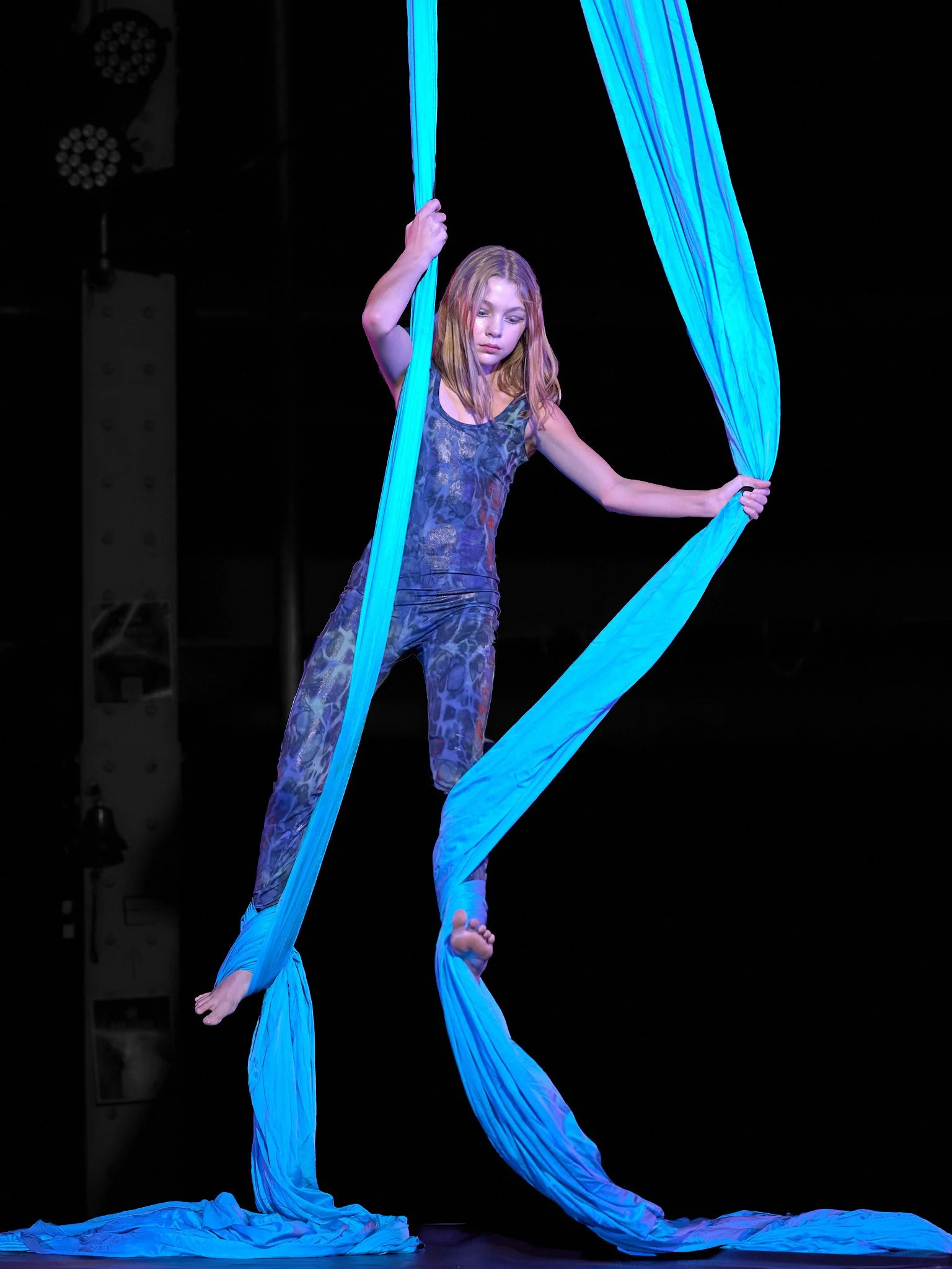 Act 3-02_ADB0015PR_1.jpg