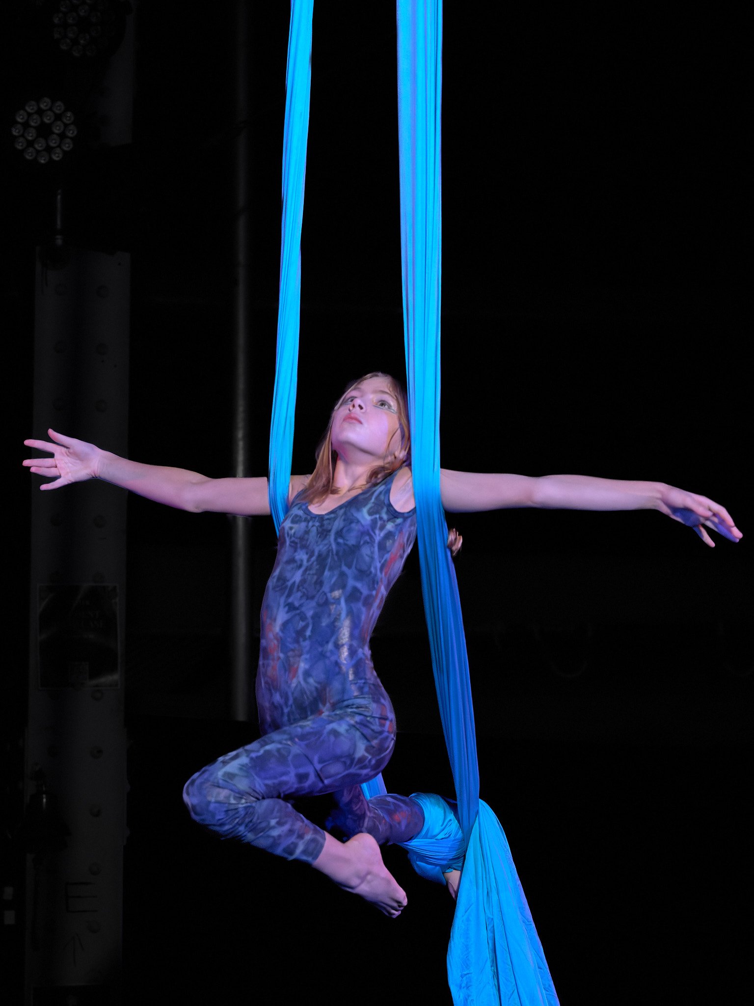 Act 3-12_ADB0063PR_1.jpg