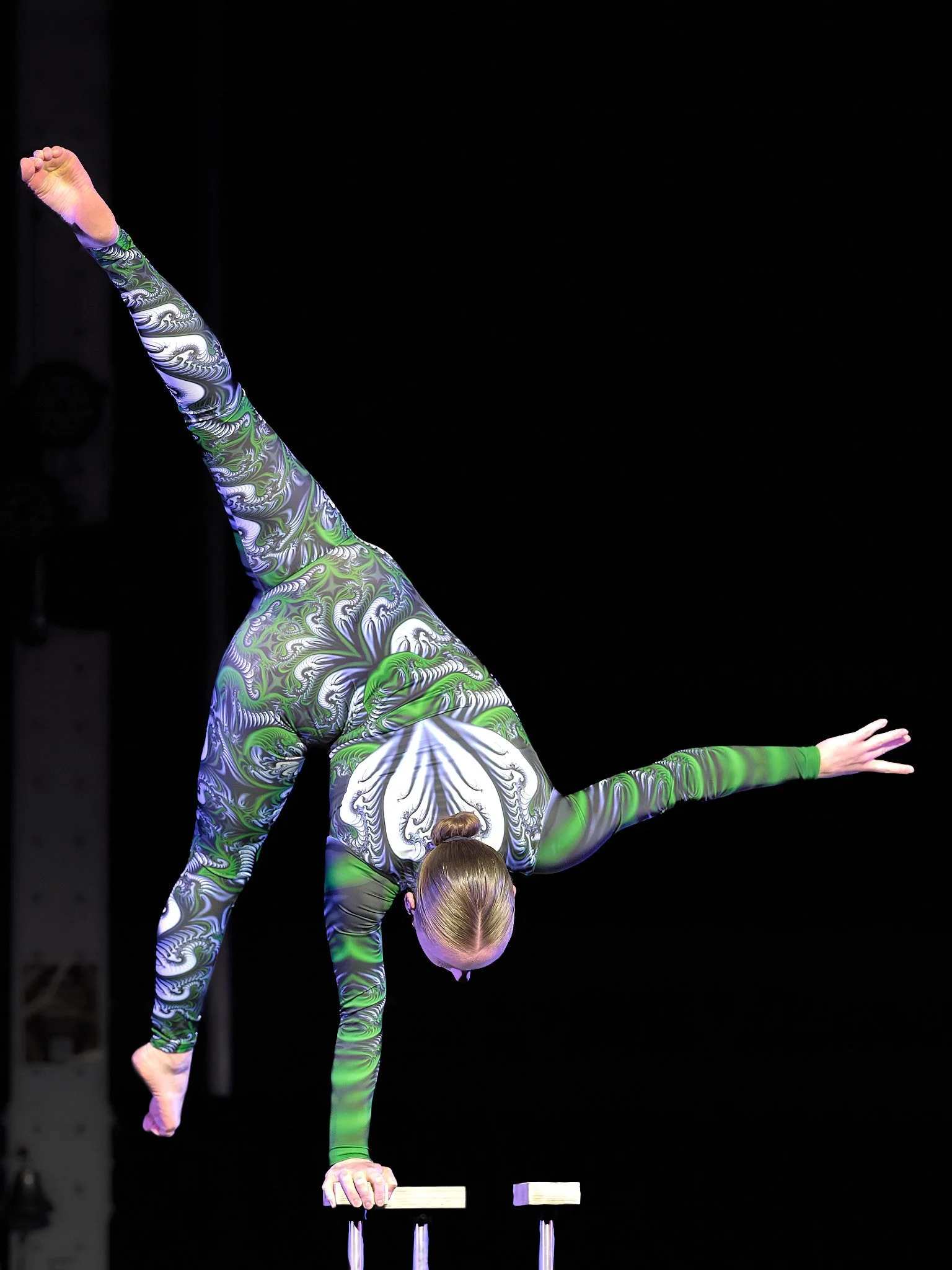 Act 4-07_ADB0131PR_1.jpg