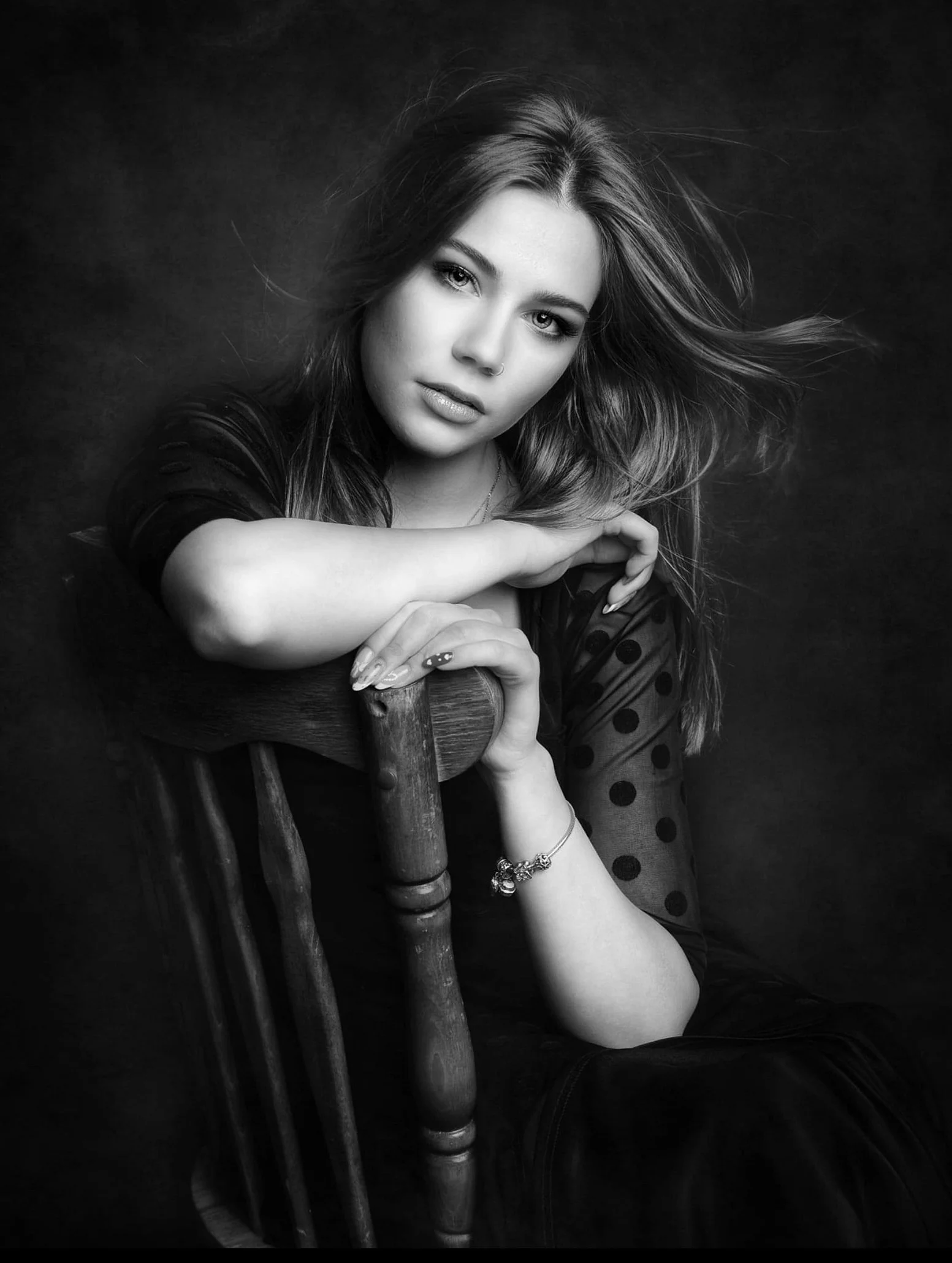 Sitting-006.jpg