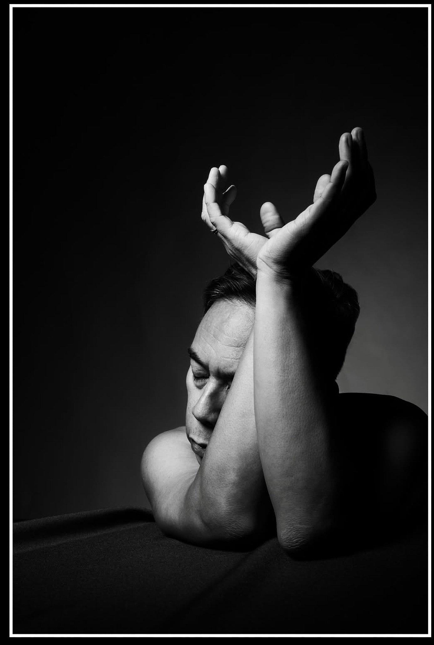 Hands-054.jpg