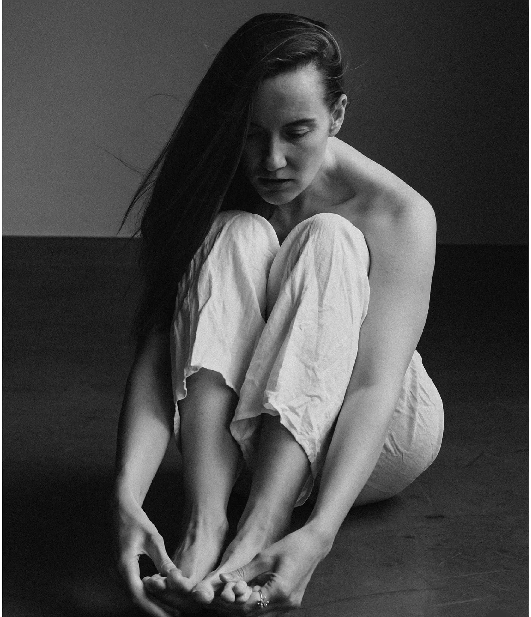Sitting-066.jpg