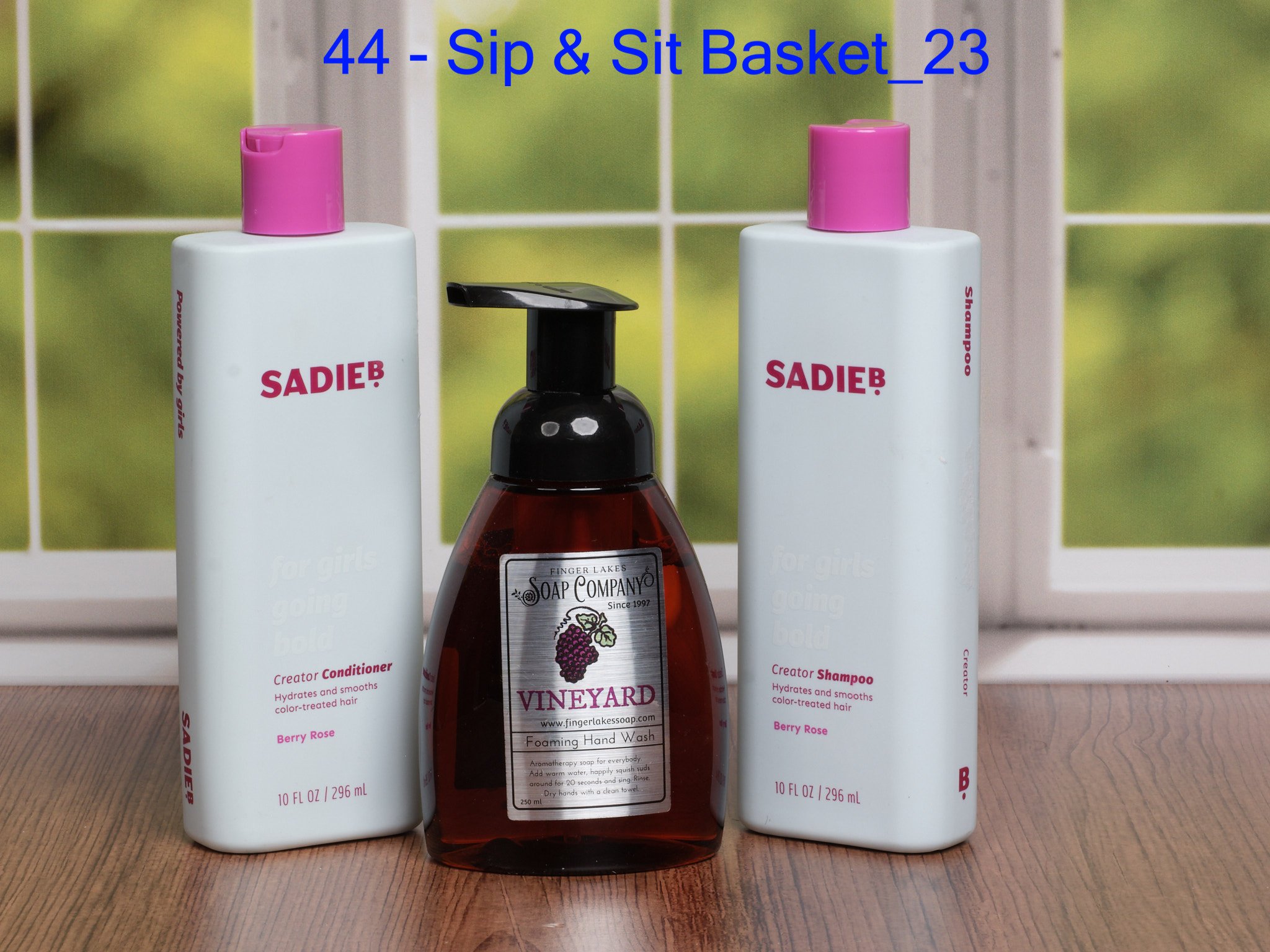 44 - Sip & Sit Basket_23.jpg