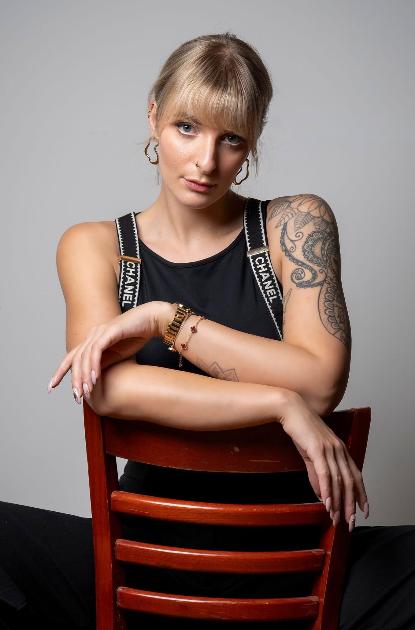 Sitting-048.jpg