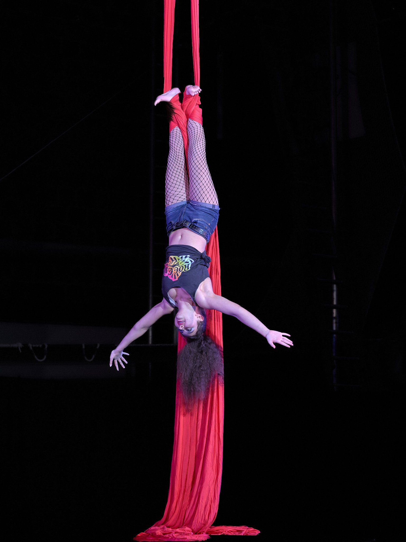 Act 5-06_ADB0410PR_1.jpg