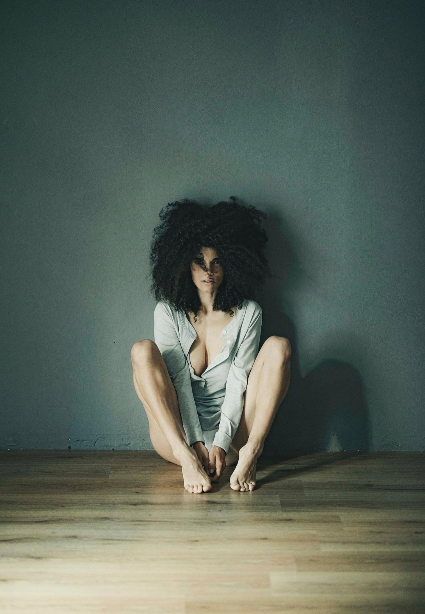 Sitting-002.jpg