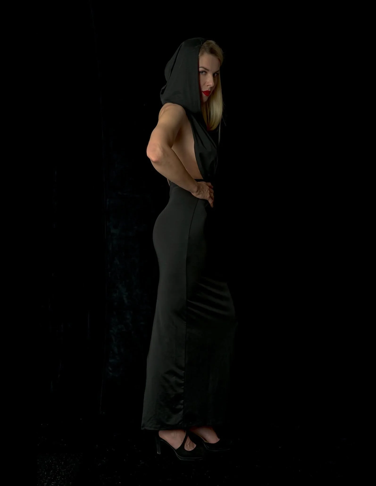 Full Body-041.jpg
