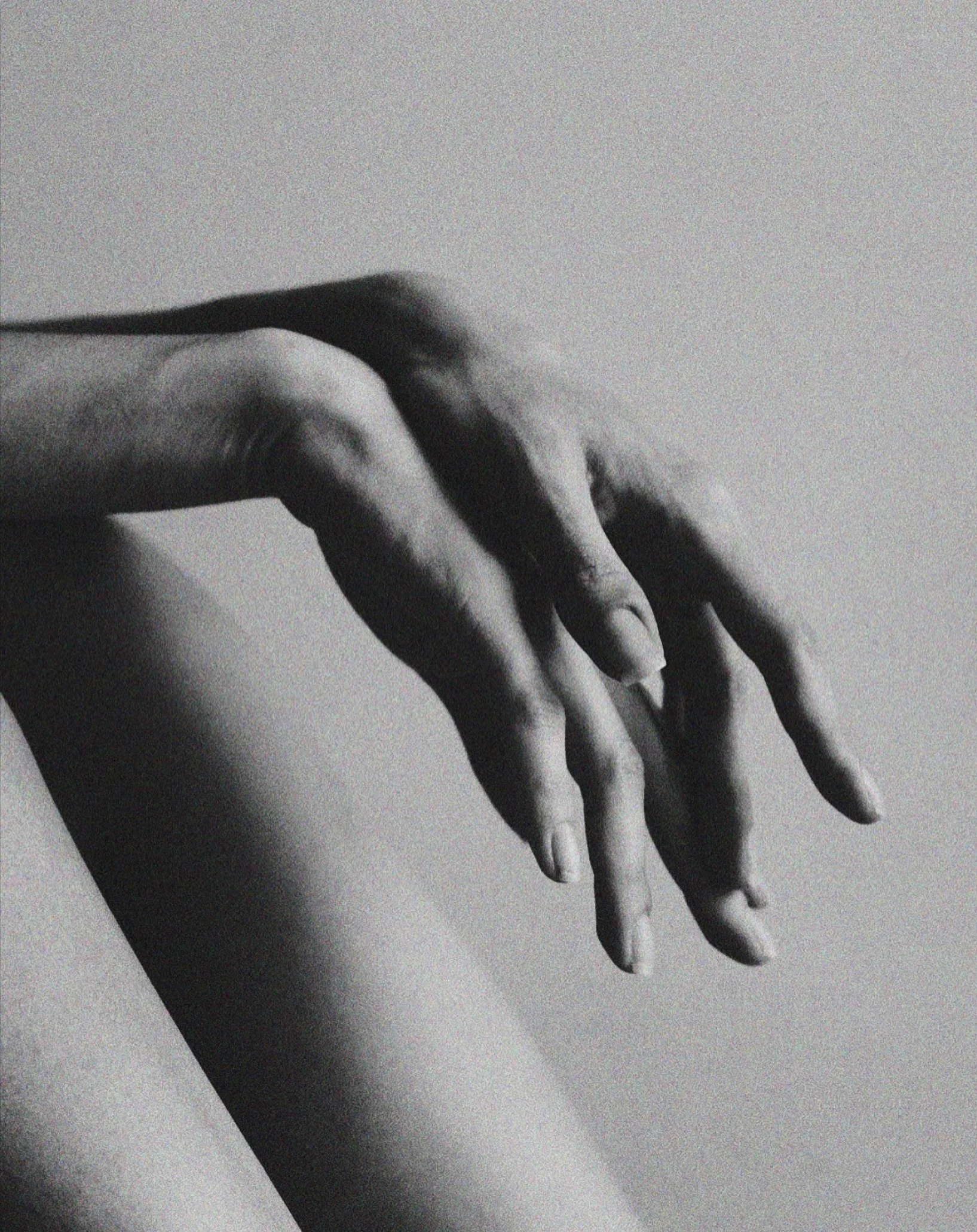 Hands-035.jpg