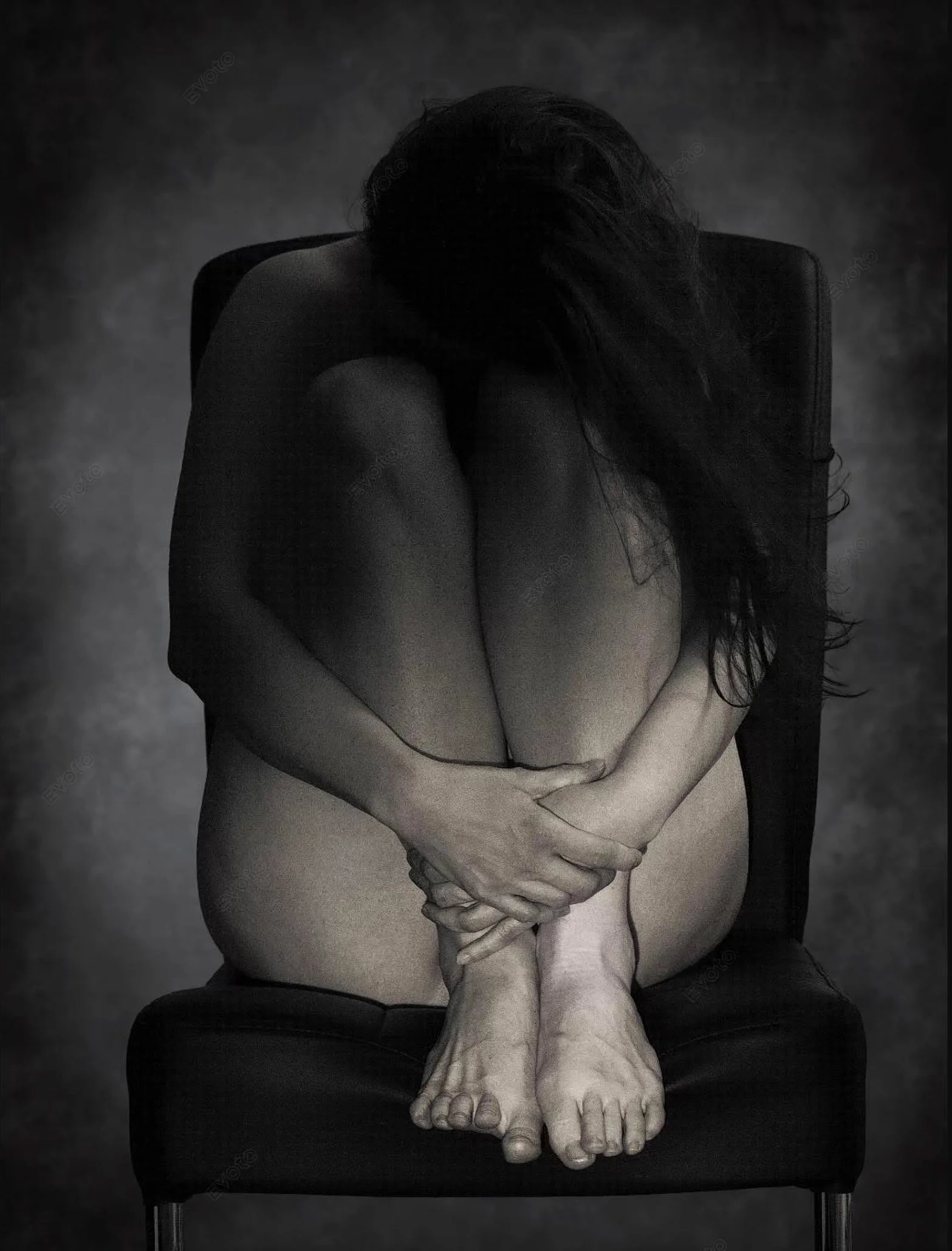 Sitting-014.jpg