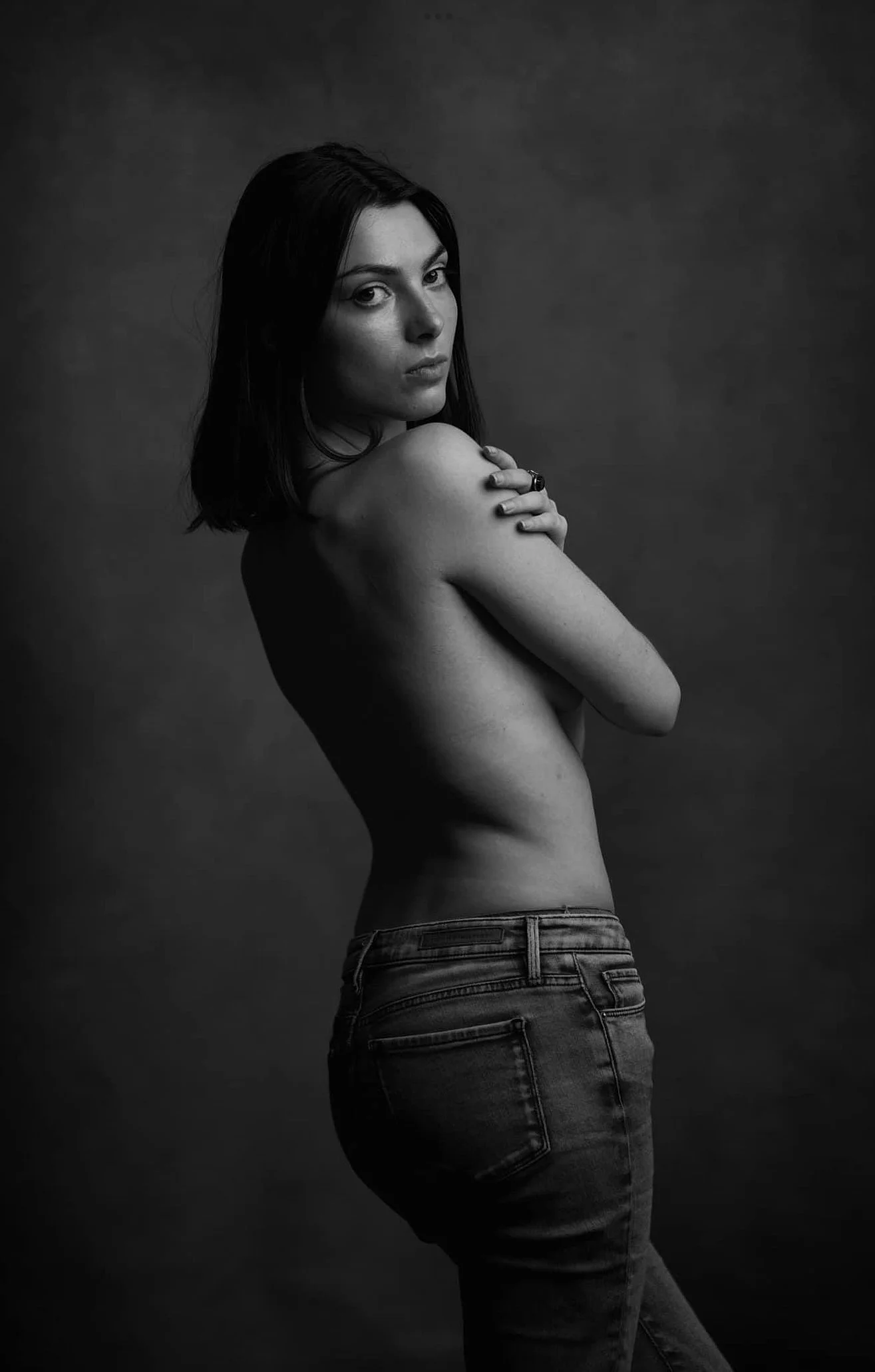 Full Body-005.jpg