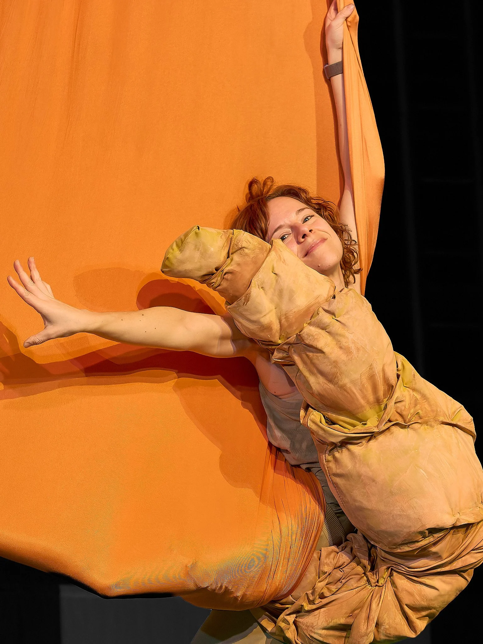 TDF_008_Act 1_4046648_1.jpg