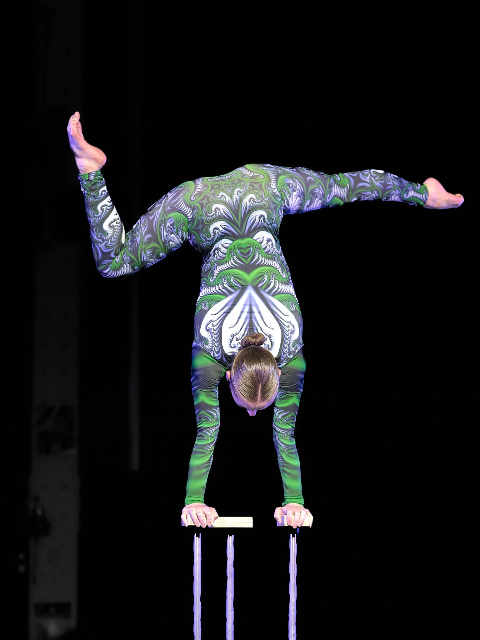 Act 4-08_ADB0137PR_1.jpg