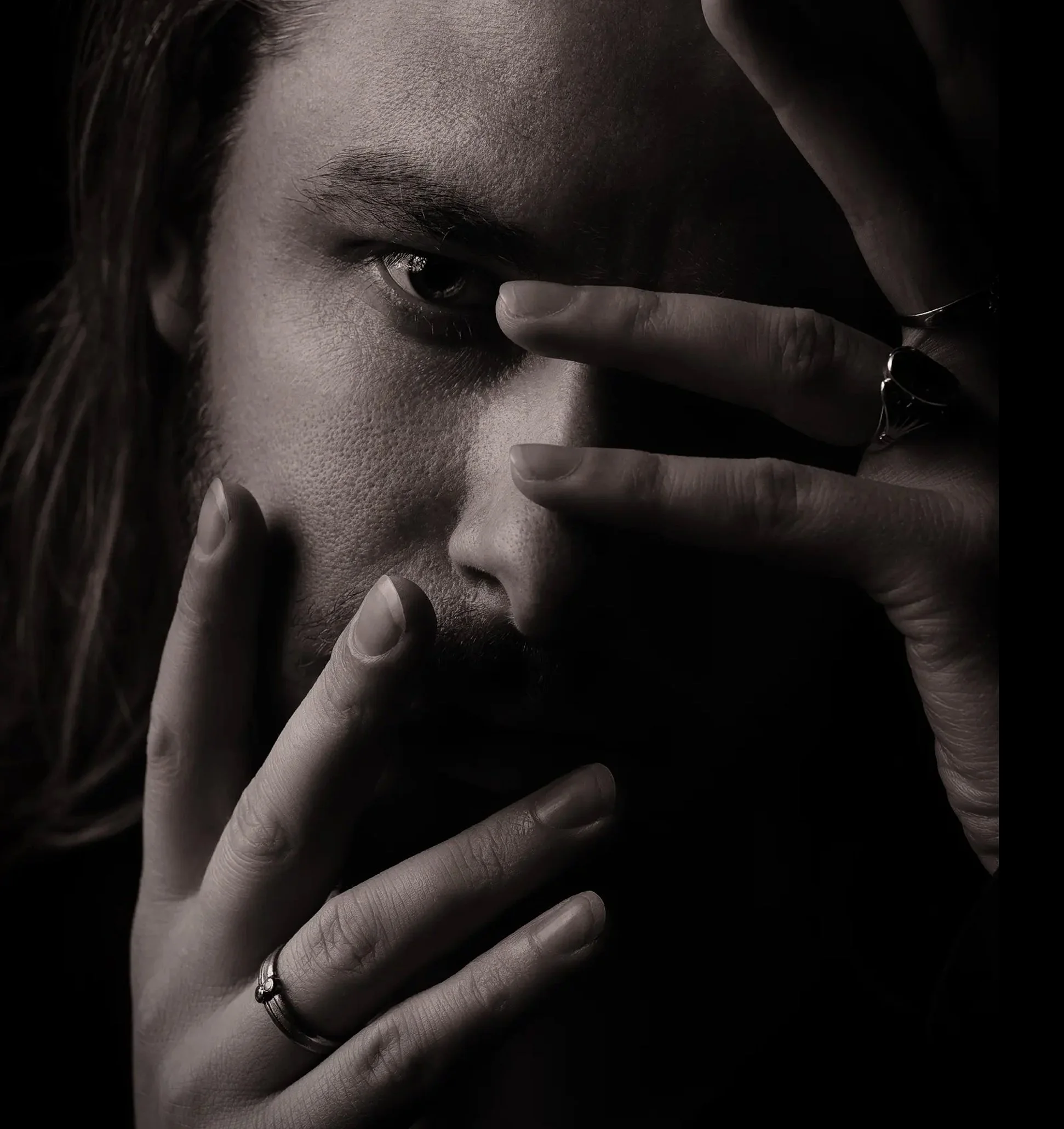 Hands-030.jpg