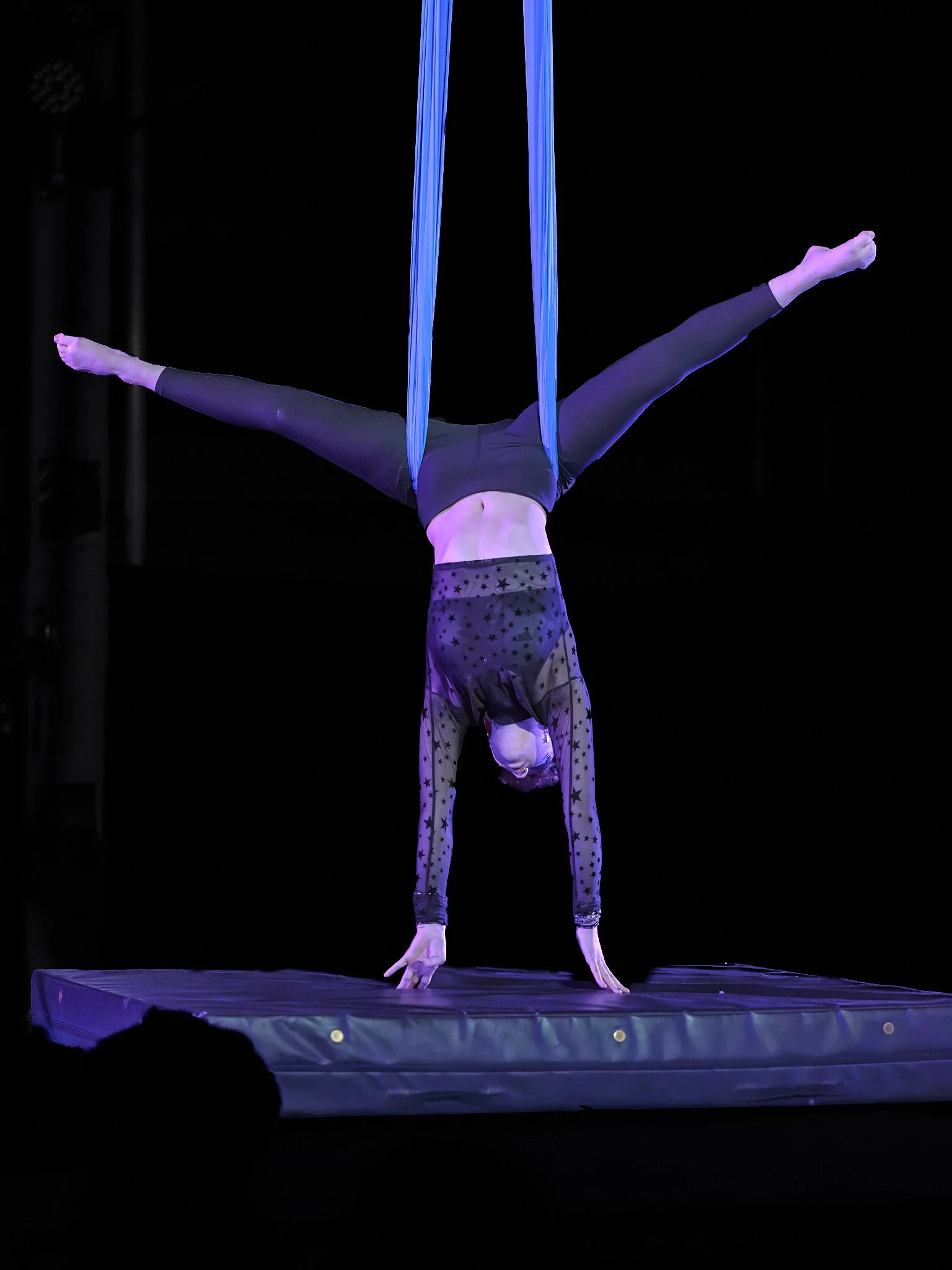 Act 6-07_ADB0629PR_1.jpg