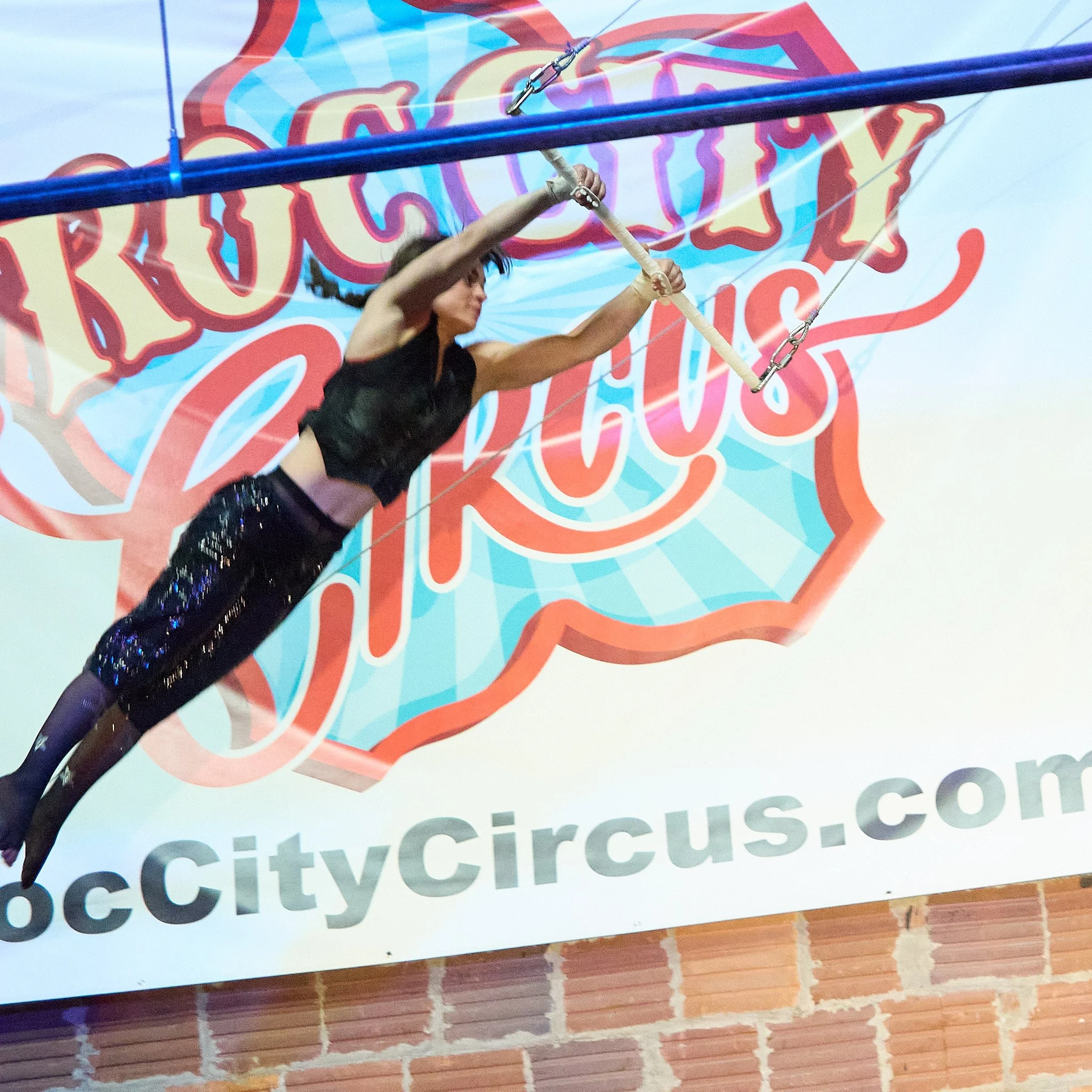 Act 6 - Trapeze-181_3071546_1.jpg