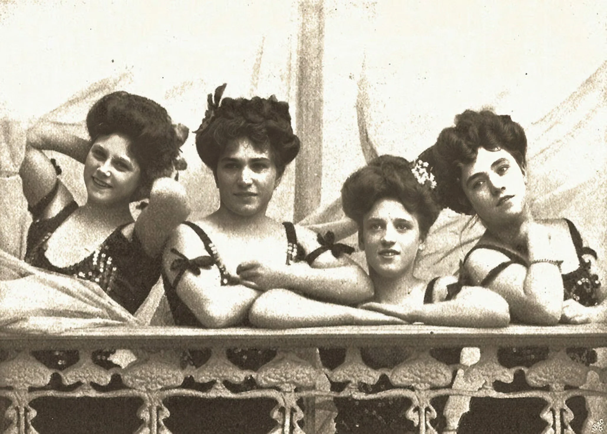 Leamy Ladies - 1907 - Lydia Simpson (Leitzel’s mother), Eleanore “Nellie” Pelikan, Lily Dove and Lillian Leitzel
