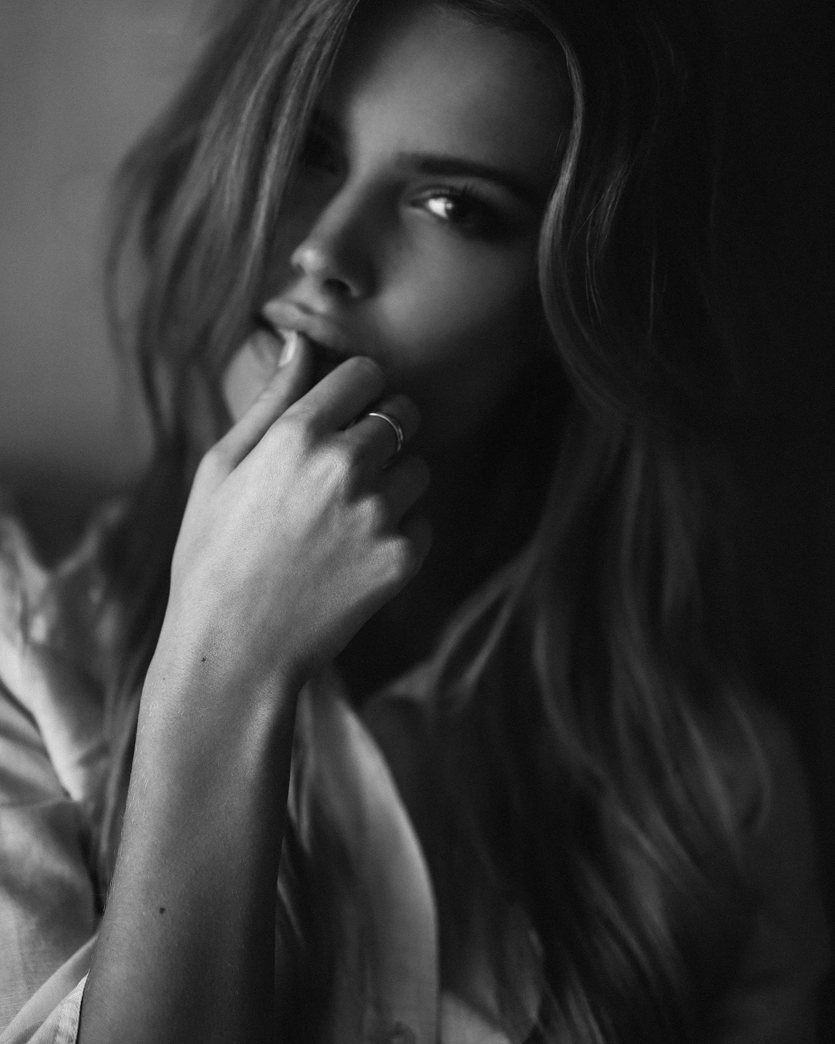 Hands-002.jpg