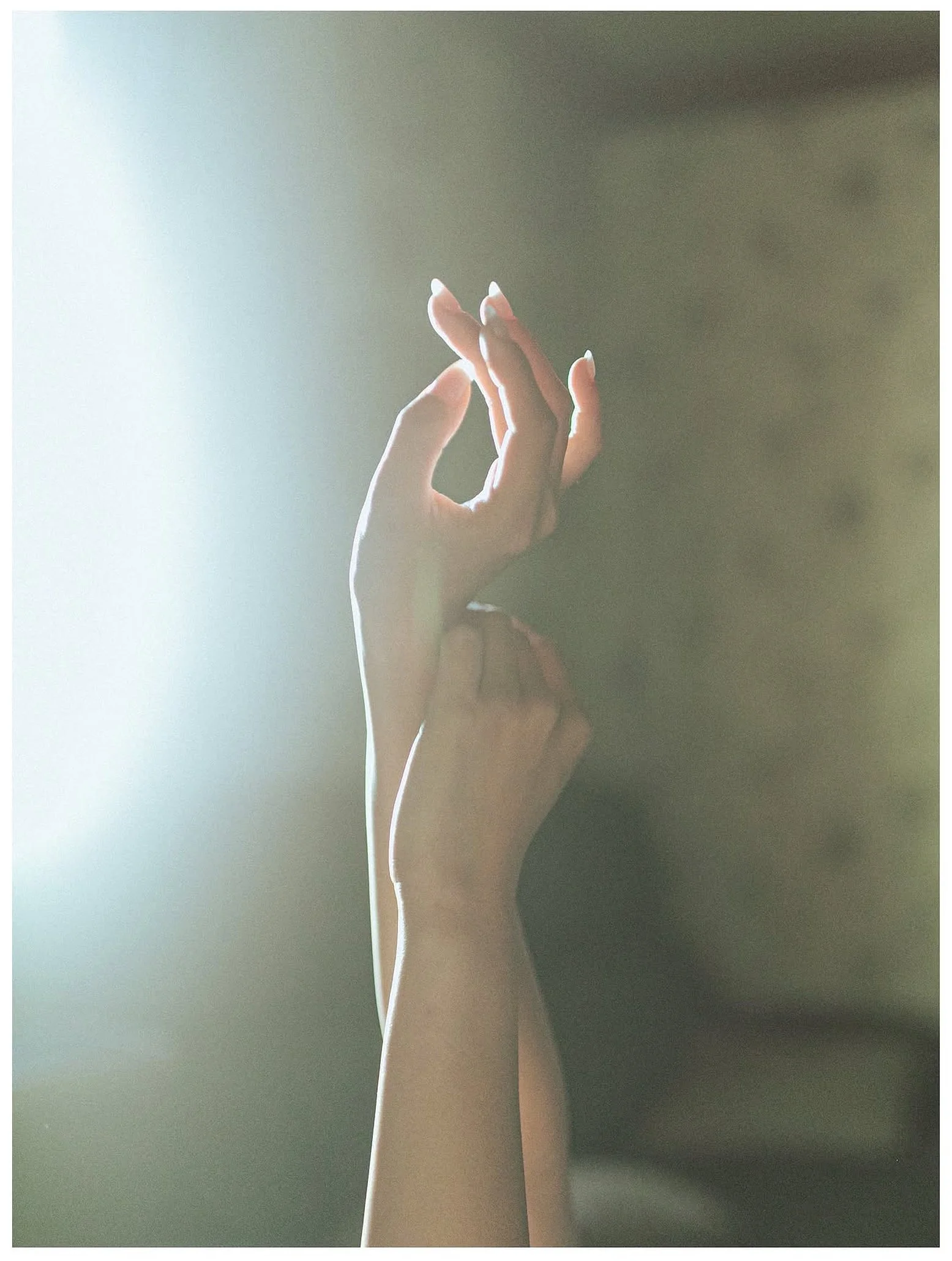 Hands-051.jpg